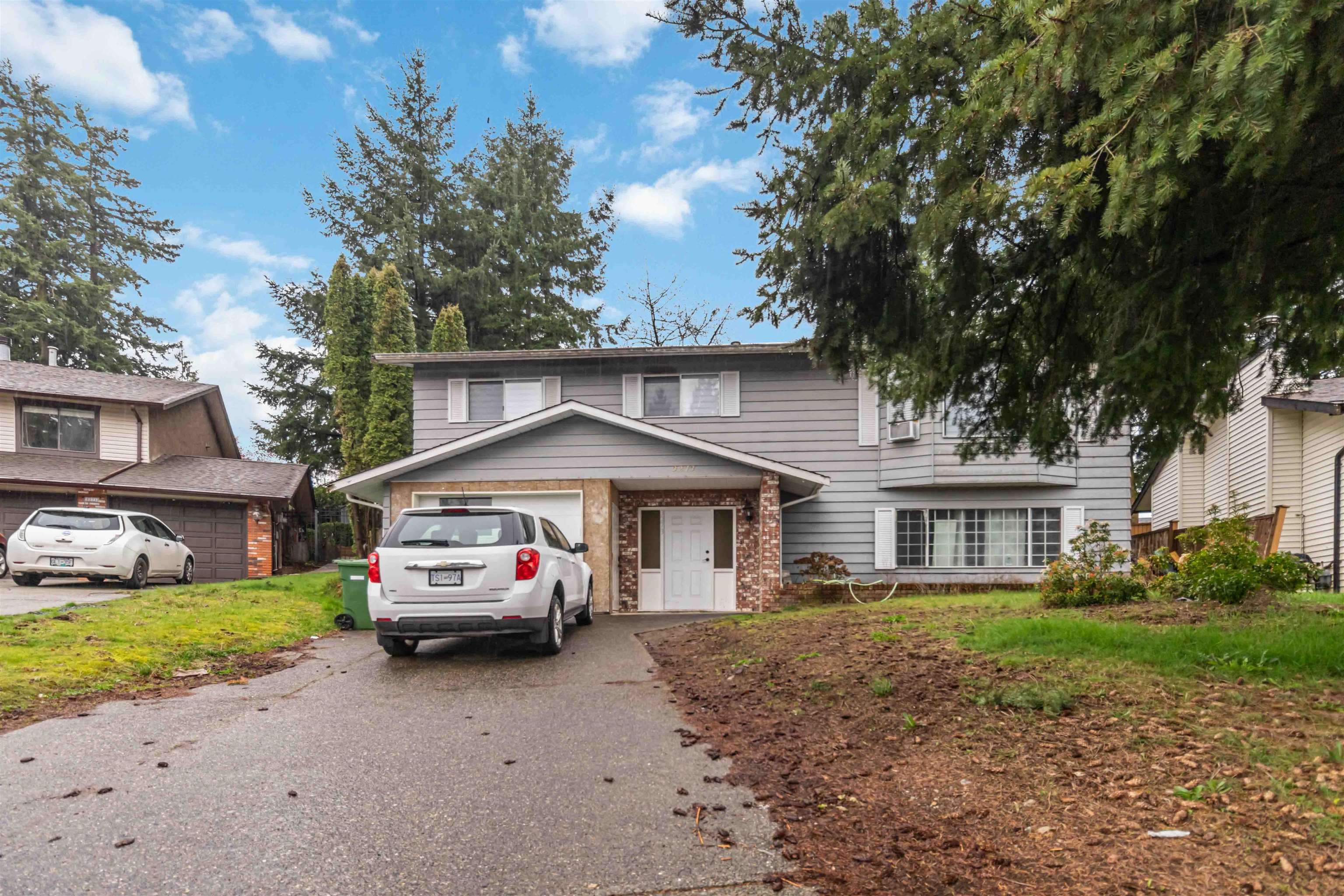 3273 Cheam Drive, Abbotsford, V2T 4Y8 — photo 1
