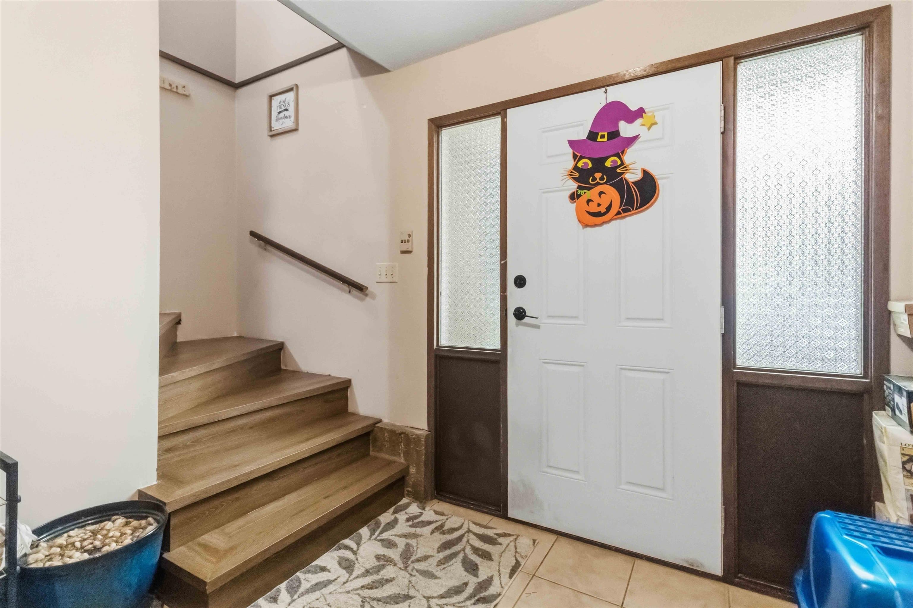 3273 Cheam Drive, Abbotsford, V2T 4Y8 — photo 5