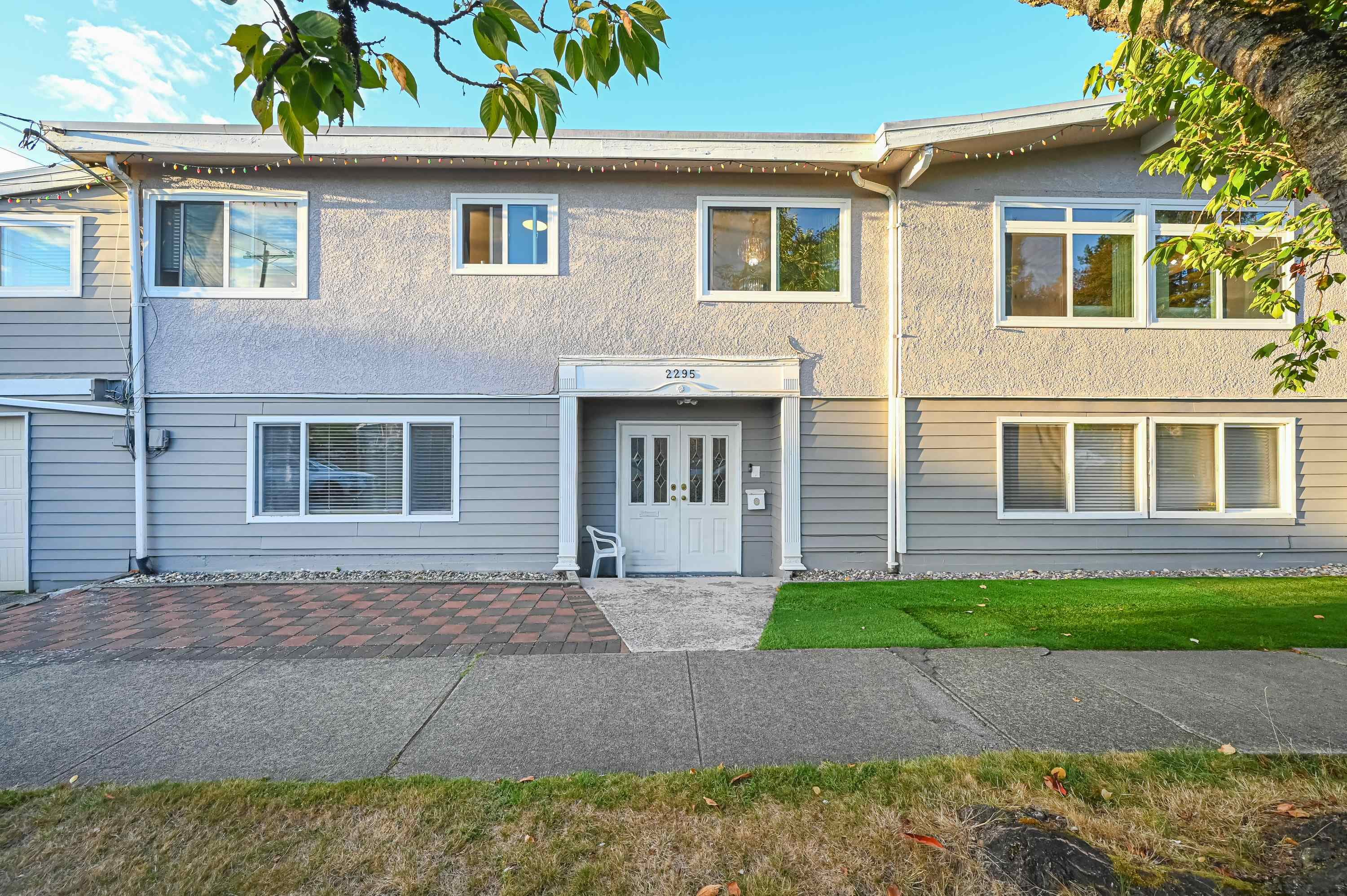 2295 E 48th Avenue, Vancouver