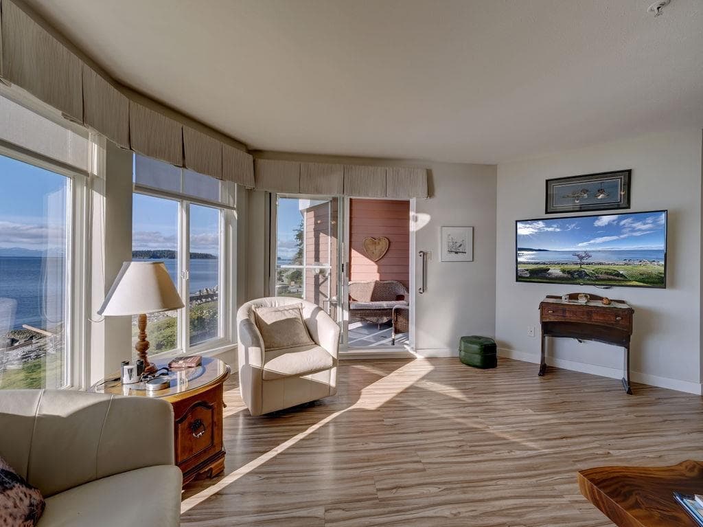 205 - 5470 Inlet Avenue, Sechelt, V7Z 0H4 — photo 5
