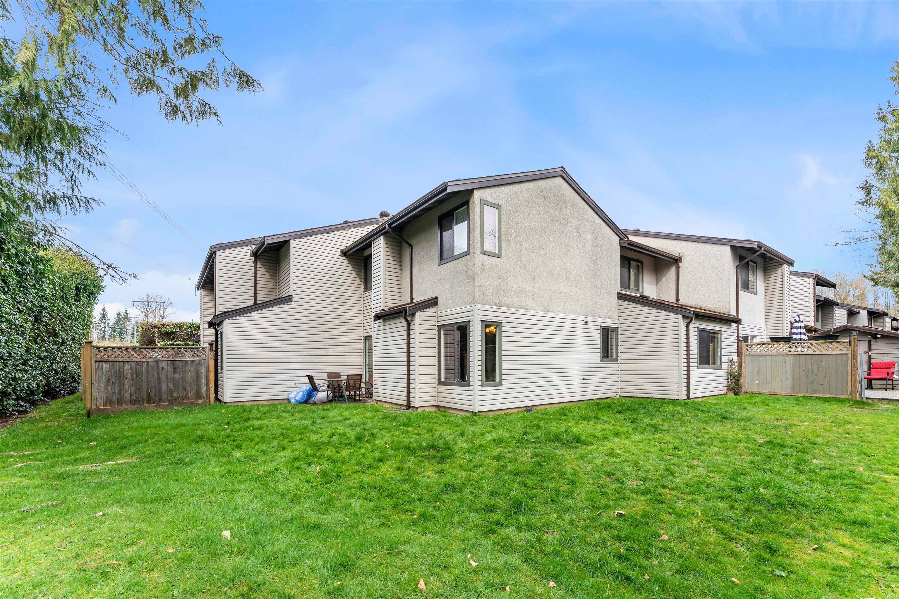 40 - 9955 140th Street, Surrey