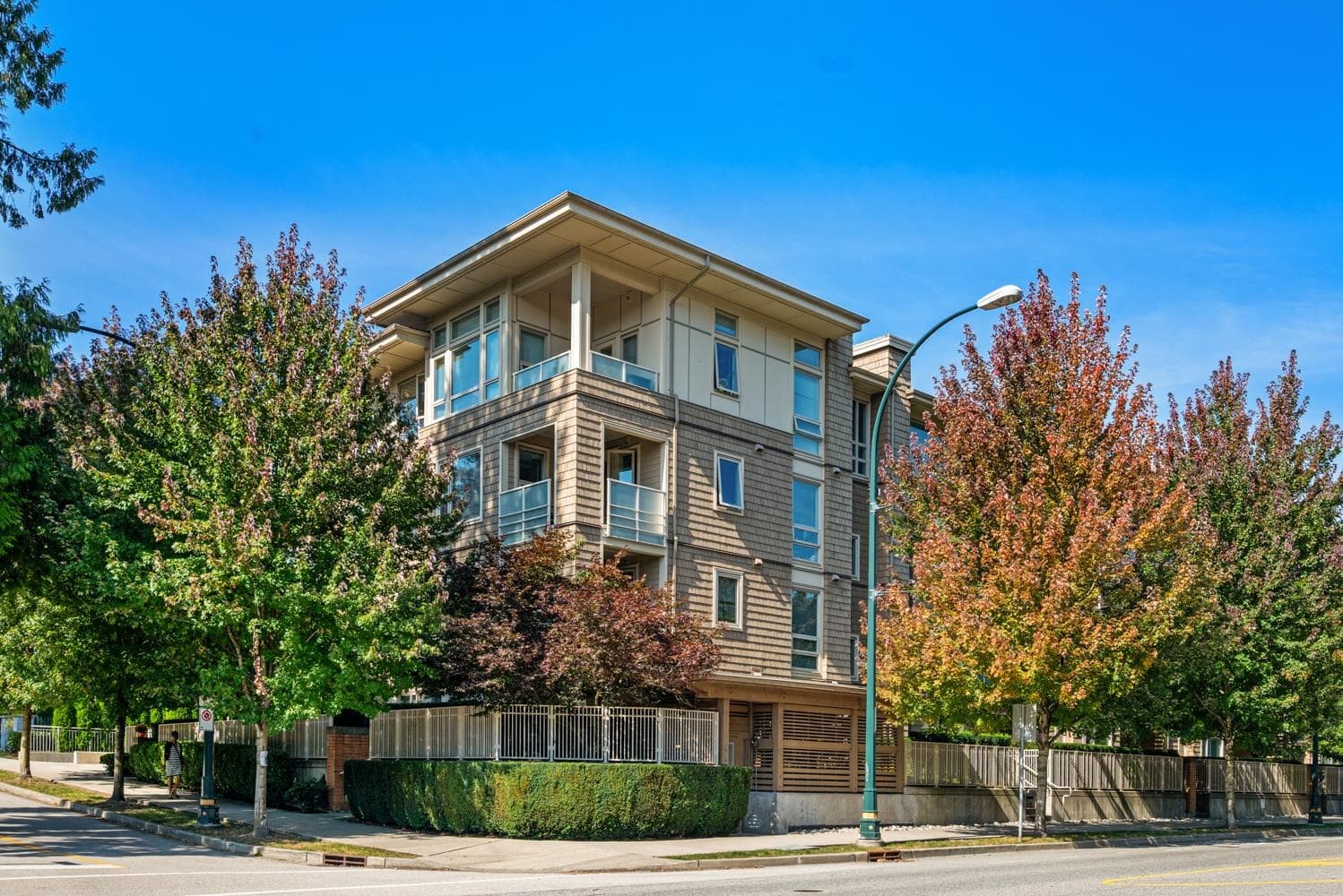 206 - 2665 Mountain Highway, North Vancouver — sold