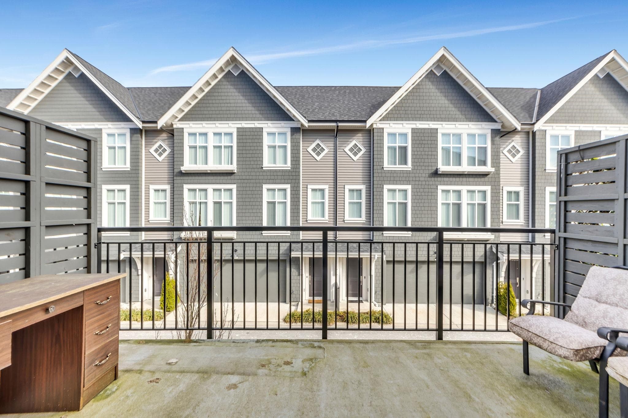 42 - 14151 58a Avenue, Surrey, V3X 0L1 — photo 2