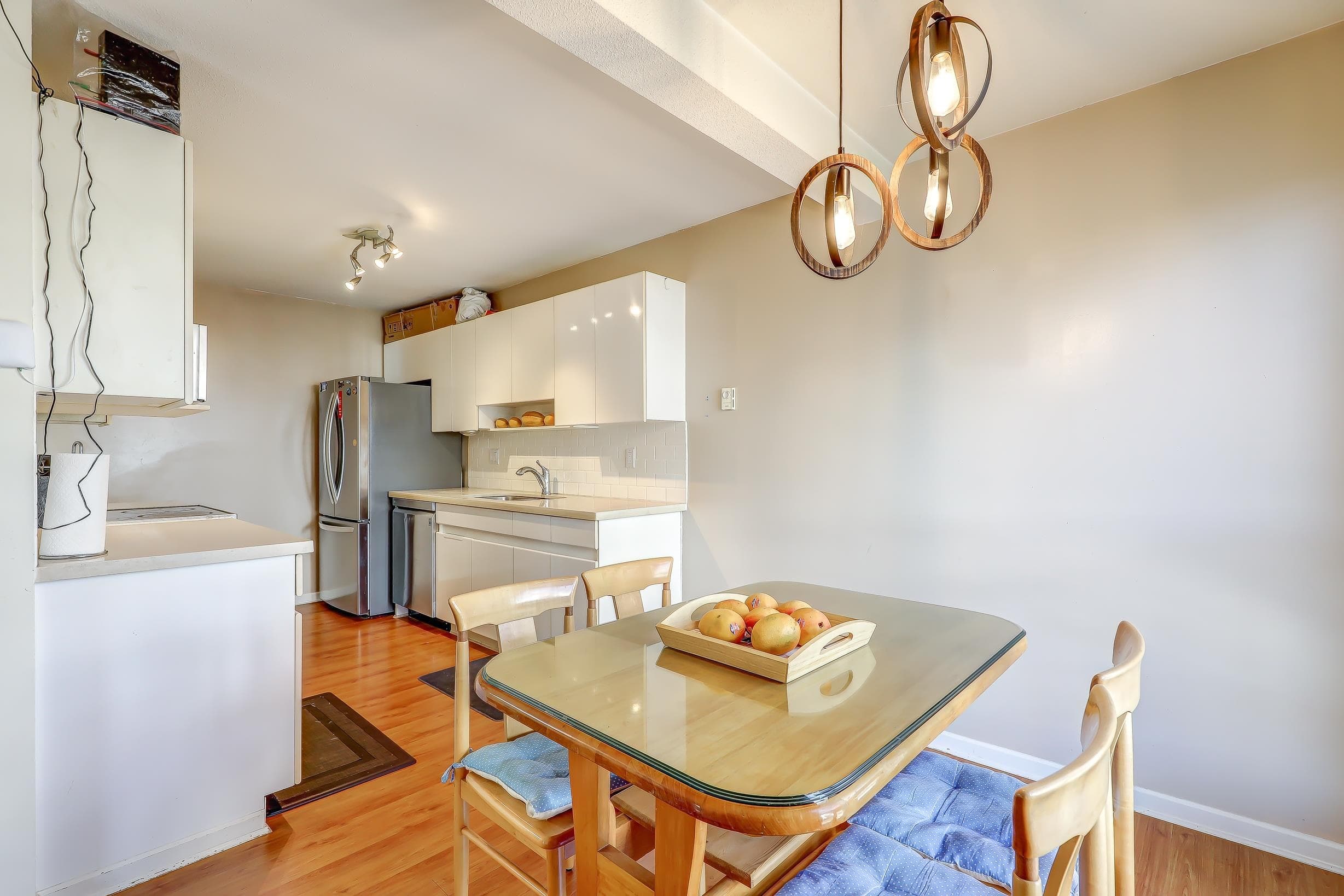 210 - 14980 101a Avenue, Surrey, V3R 0T1 — photo 4