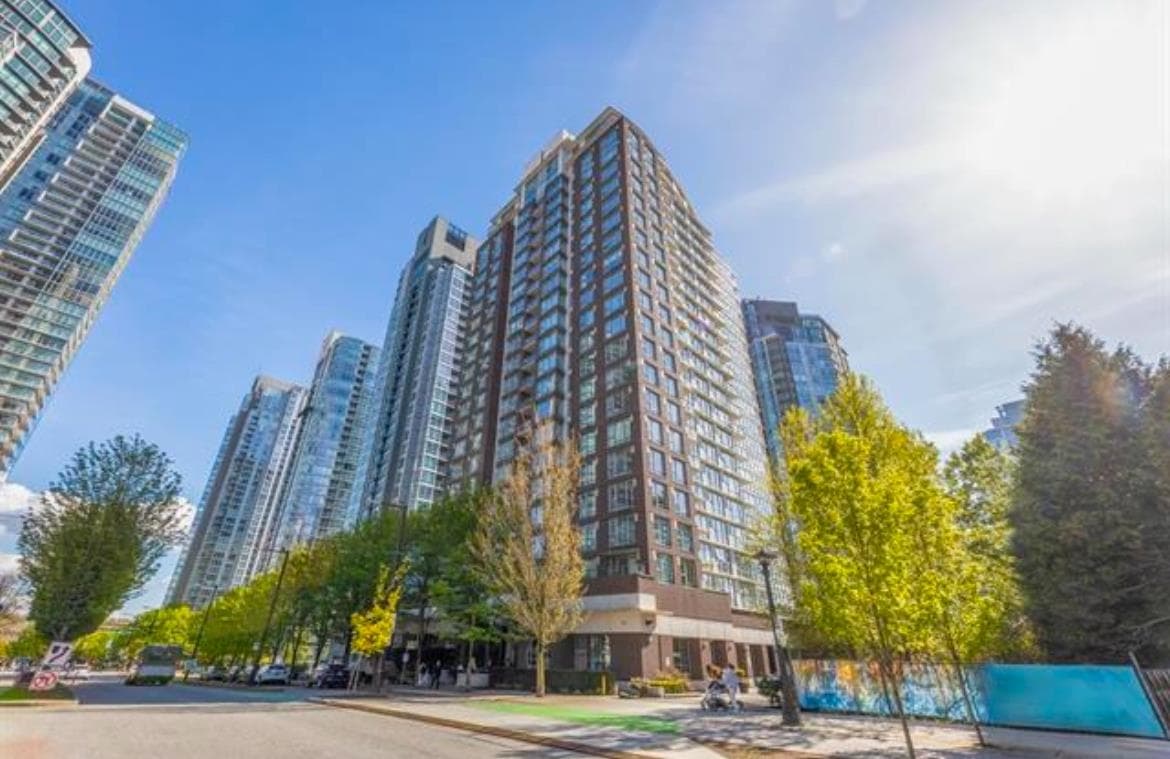 201 - 550 Pacific Street, Vancouver