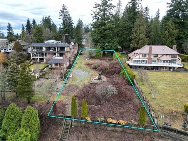 13778 56 Avenue, Surrey