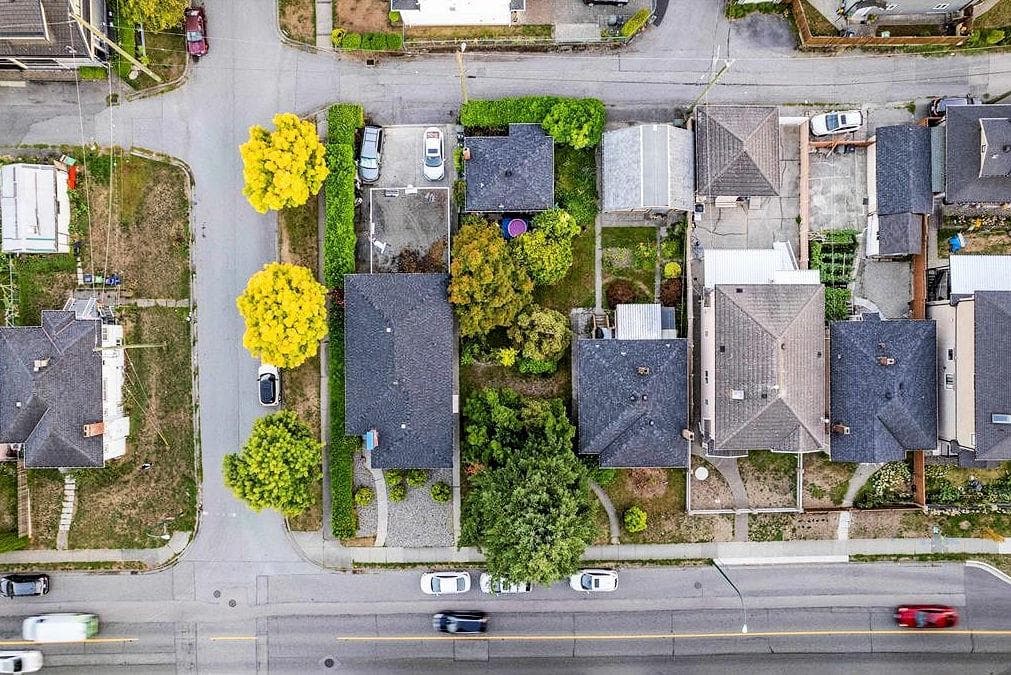 1280 E 33rd Avenue, Vancouver, V5V 3B6 — photo 2