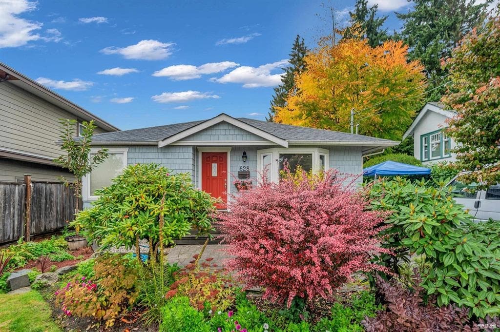 628 E 7th Street, North Vancouver — sold