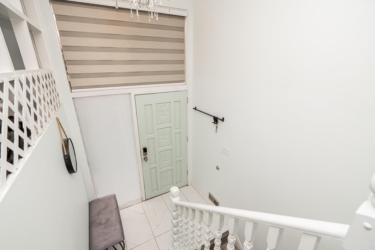 11310 Loughren Drive, Surrey, V3K 4Z4 — photo 2