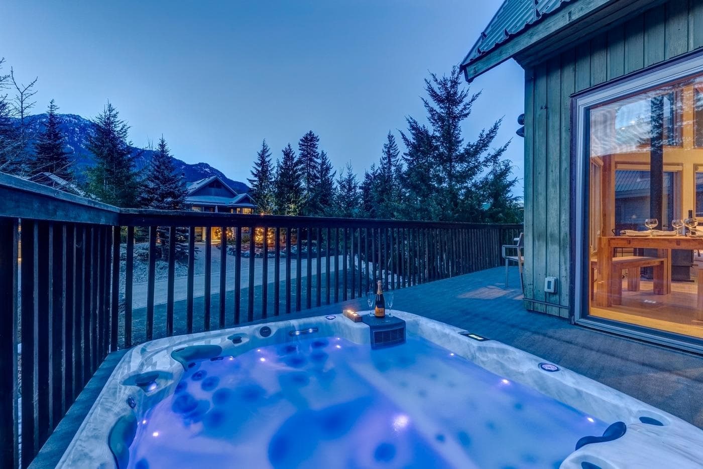 2748 Coyote Place, Whistler, V8E 0A8 — photo 2