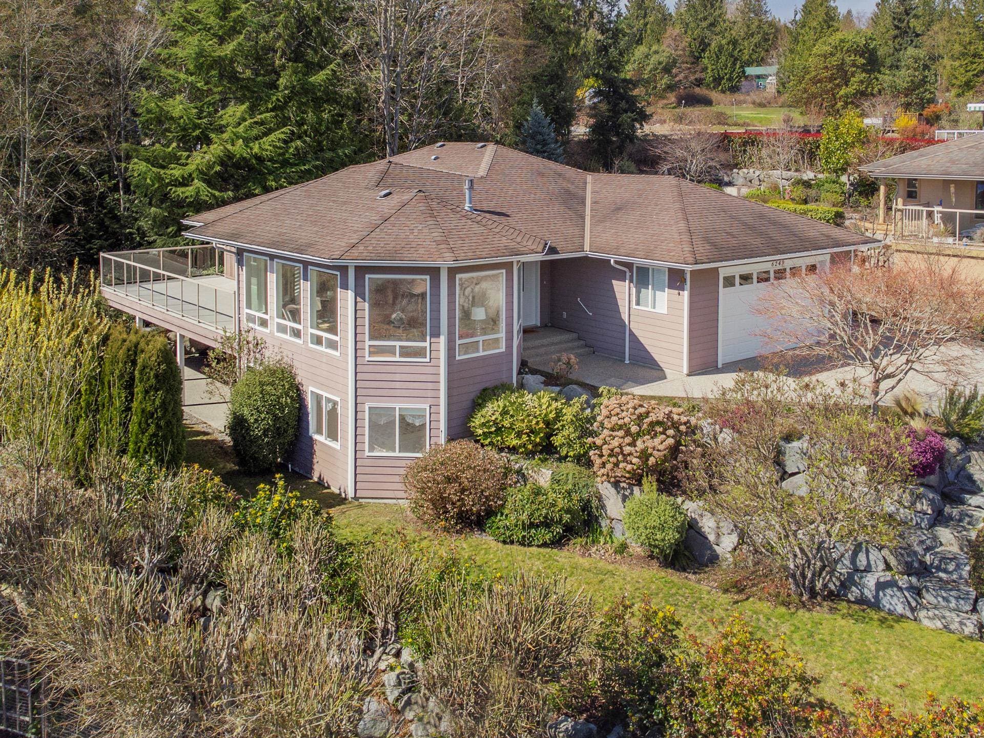 6249 Baillie Road, Sechelt