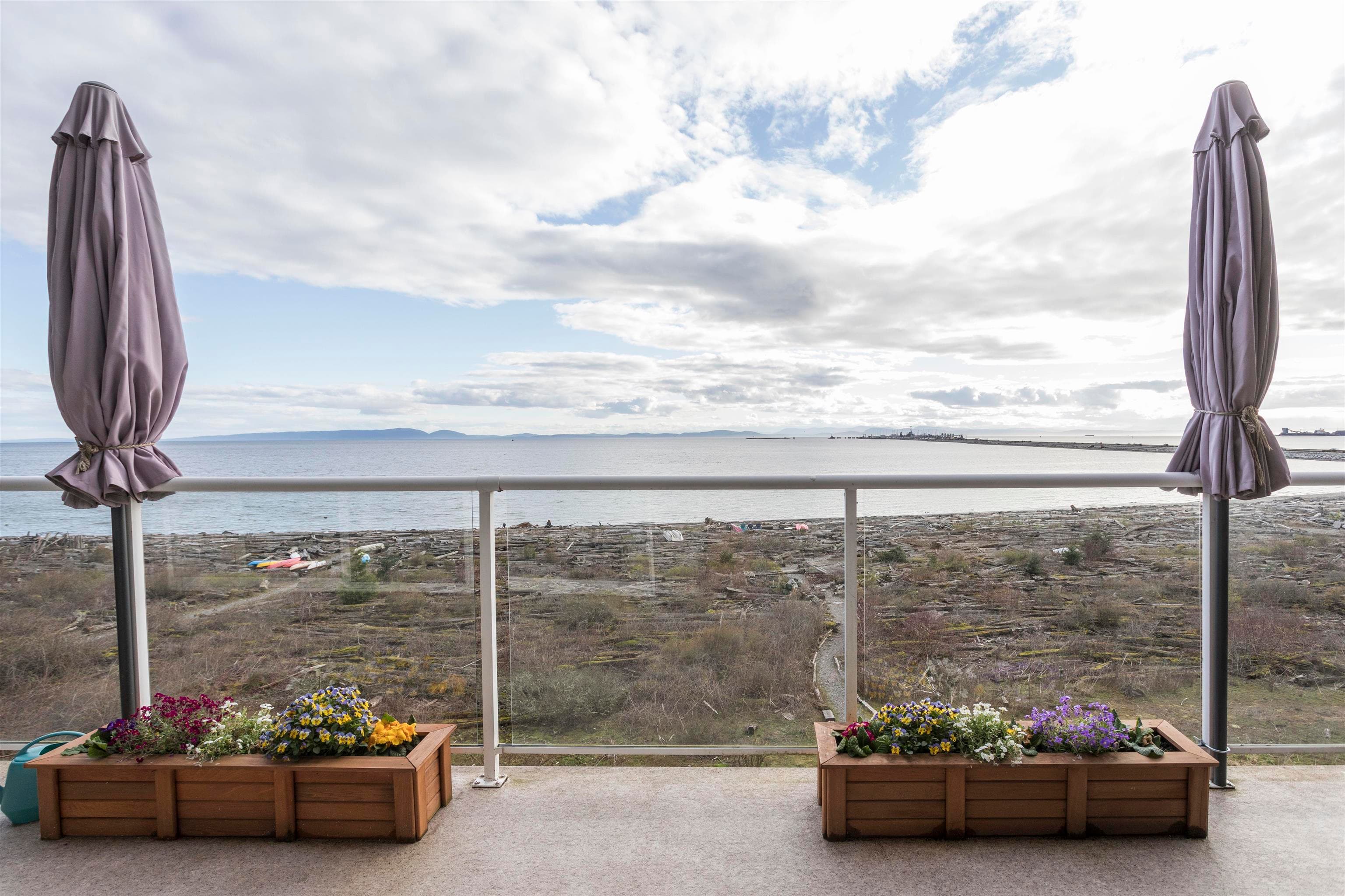 308 - 1120 Tsatsu Shores Drive, Tsawwassen