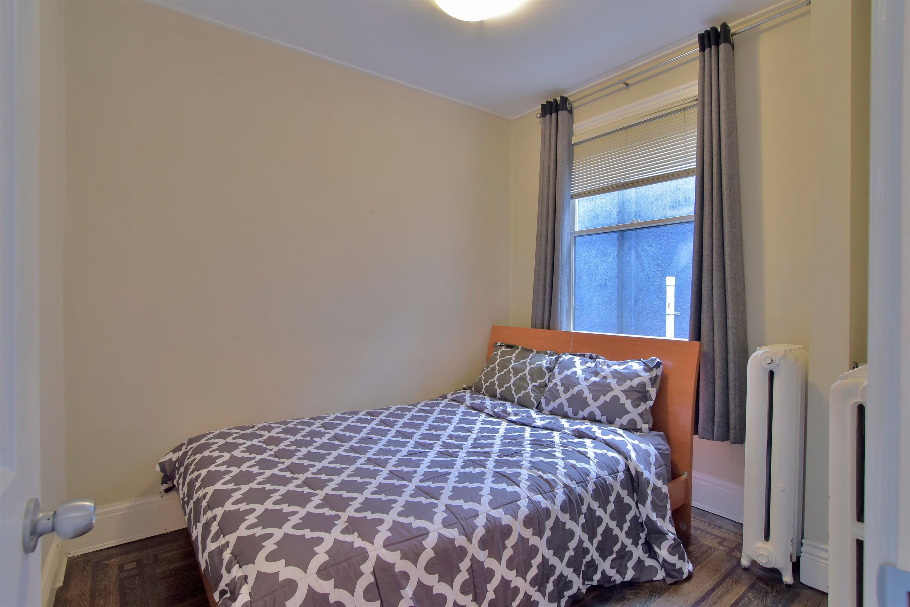 5 - 935 Jervis Street, Vancouver, V6E 2B5 — photo 2