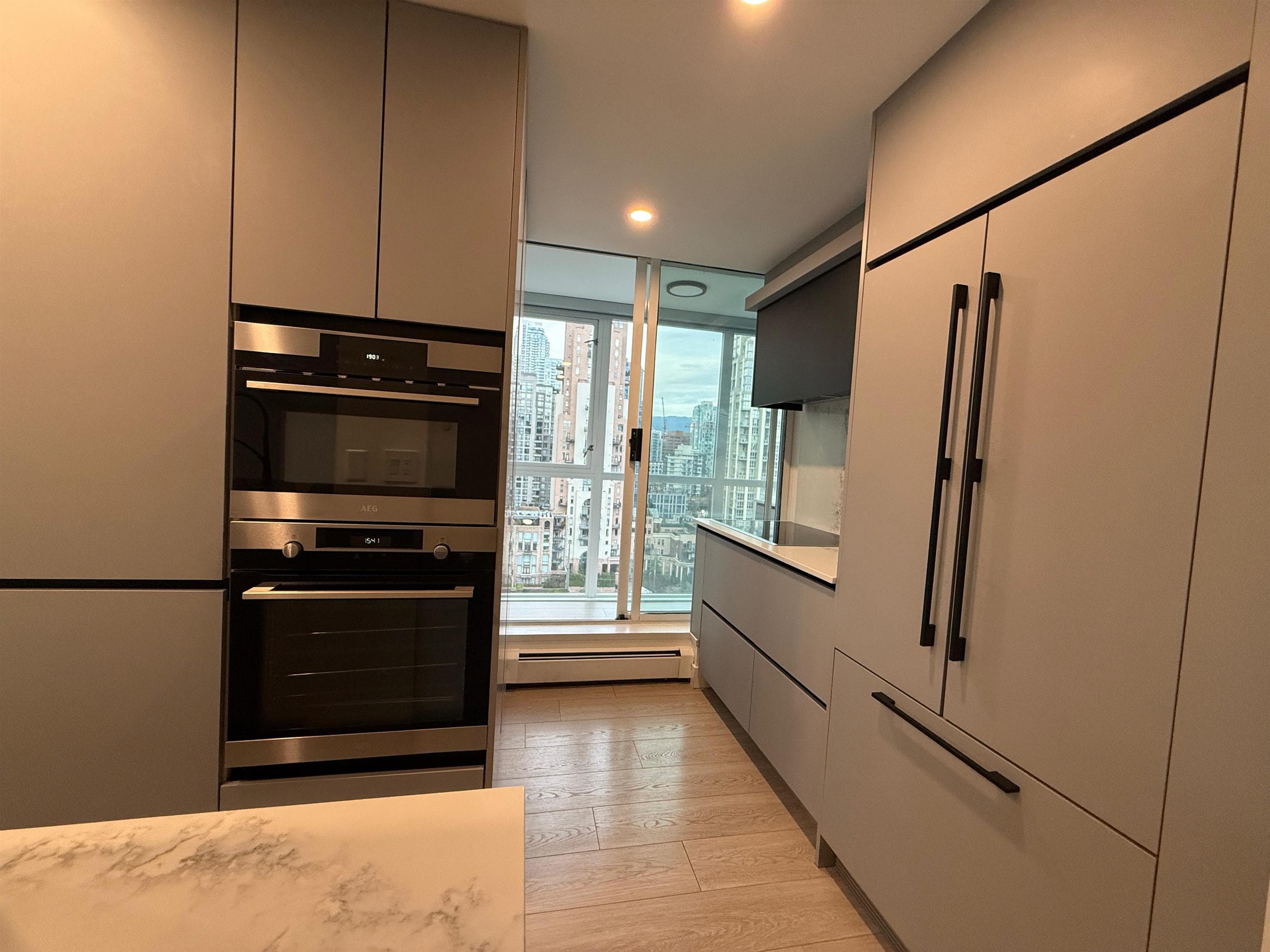 1801 - 289 Drake Street, Vancouver, V6B 4Y8 — photo 5