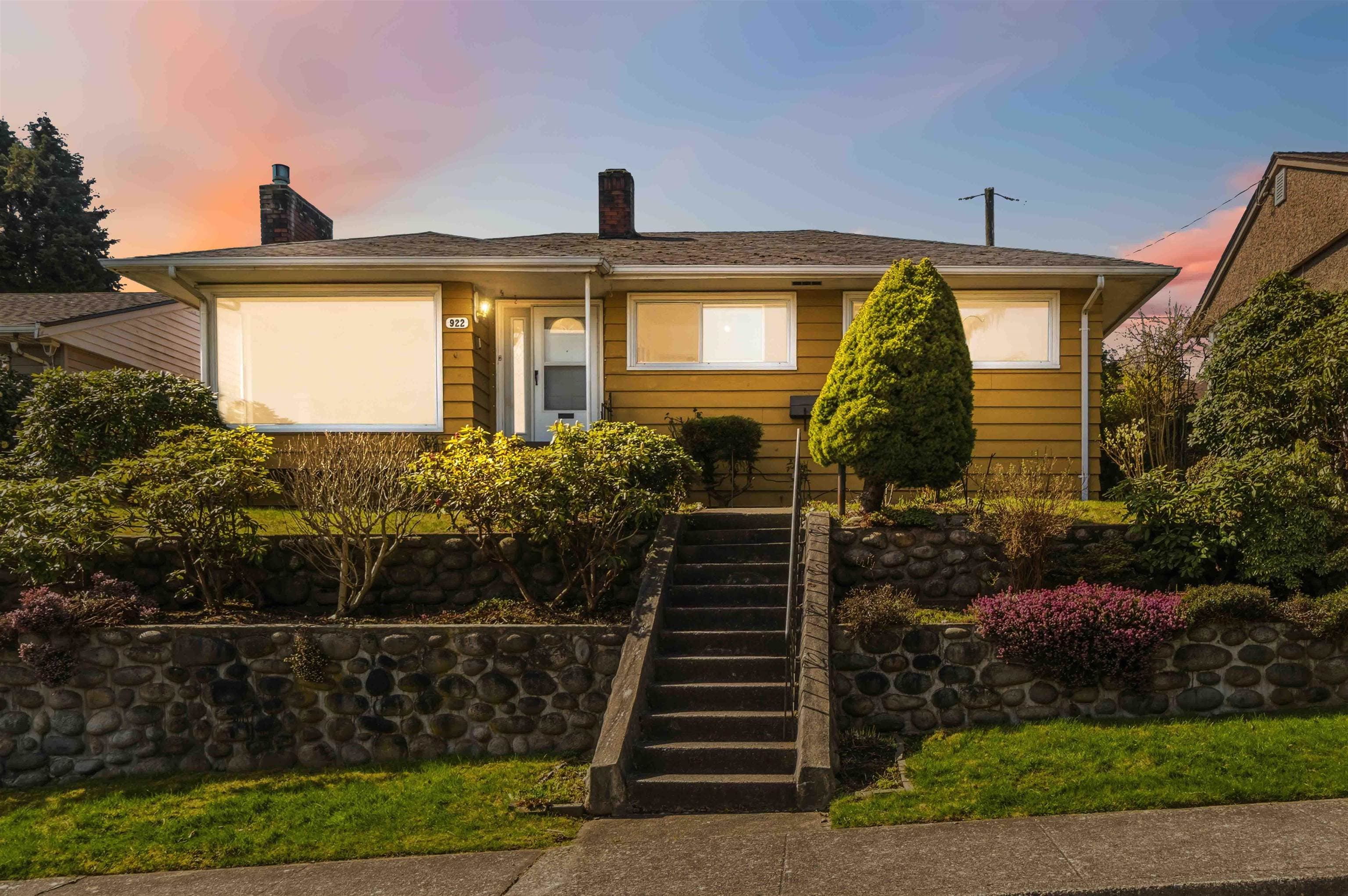 922 Surrey Street, New Westminster — sold