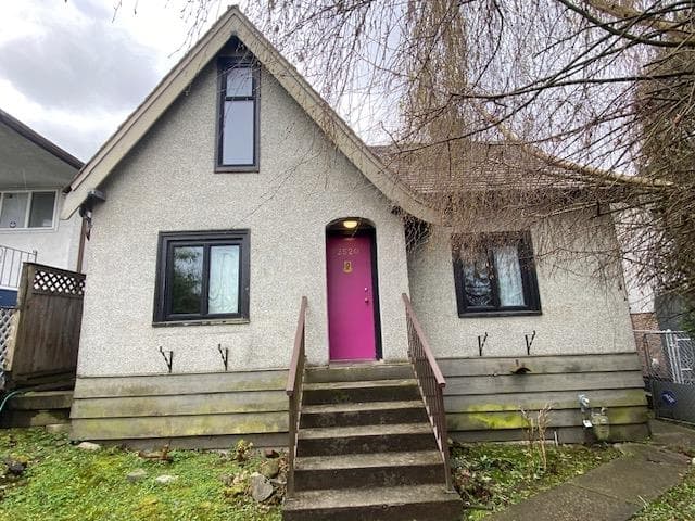 2520 E 24 Avenue, Vancouver
