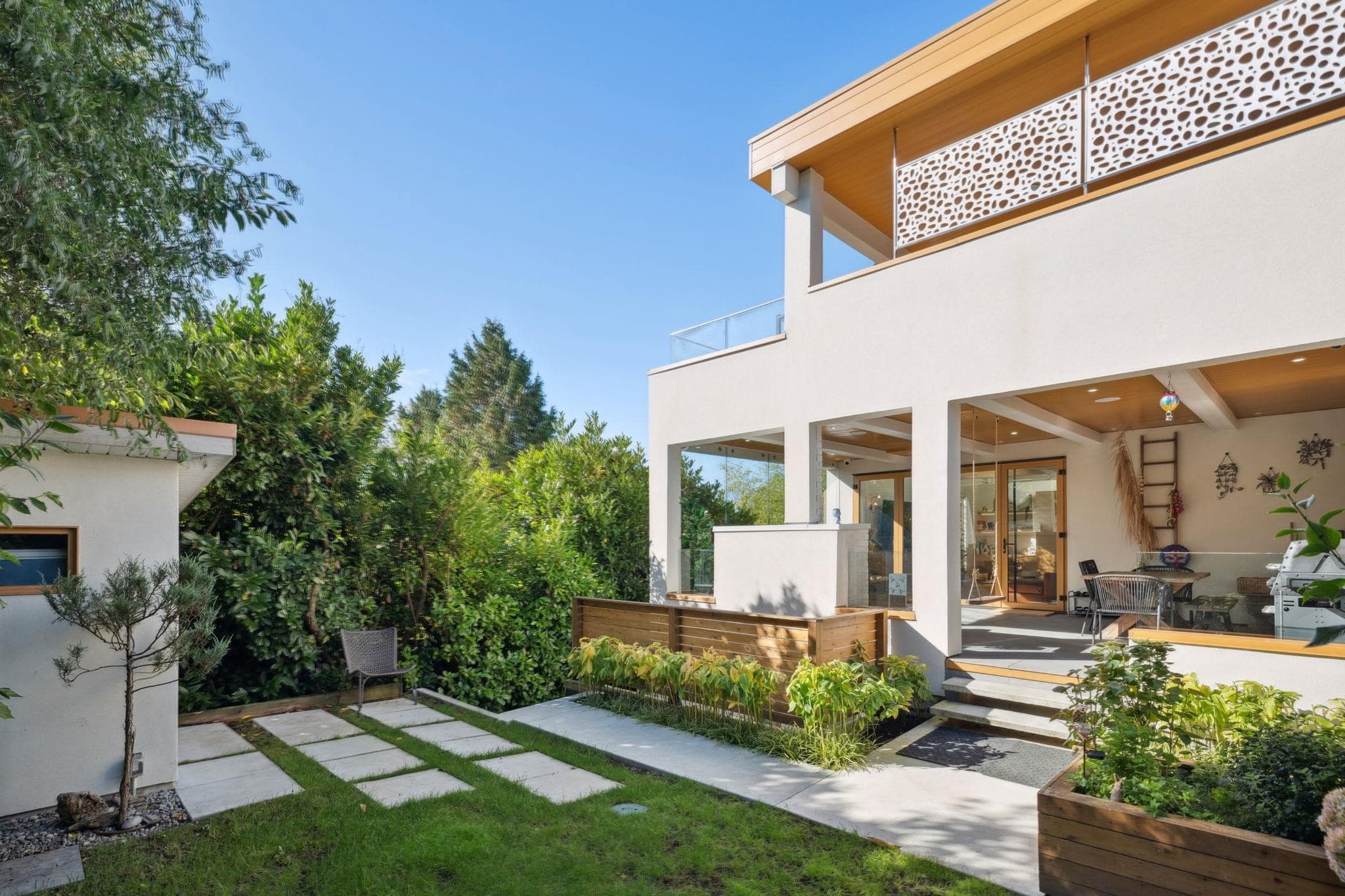 828 Stevens Street, White Rock