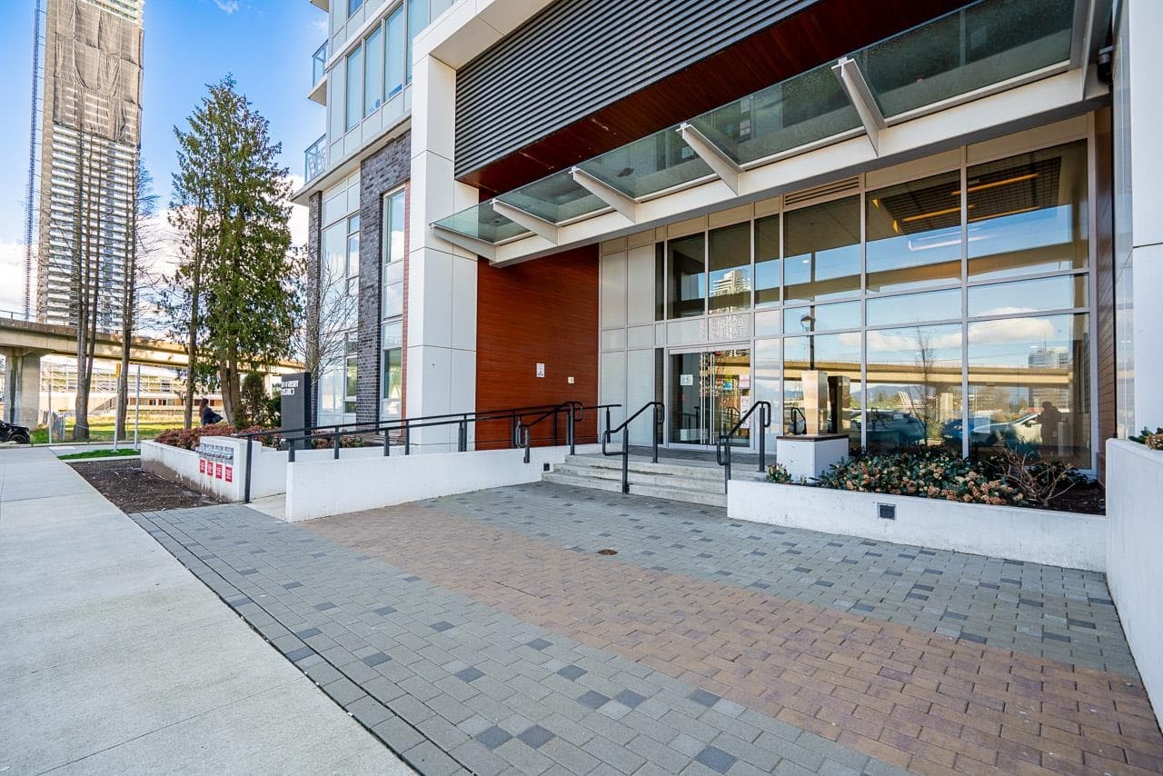 2111 - 13428 105 Avenue, Surrey, V3T 0S6 — photo 4