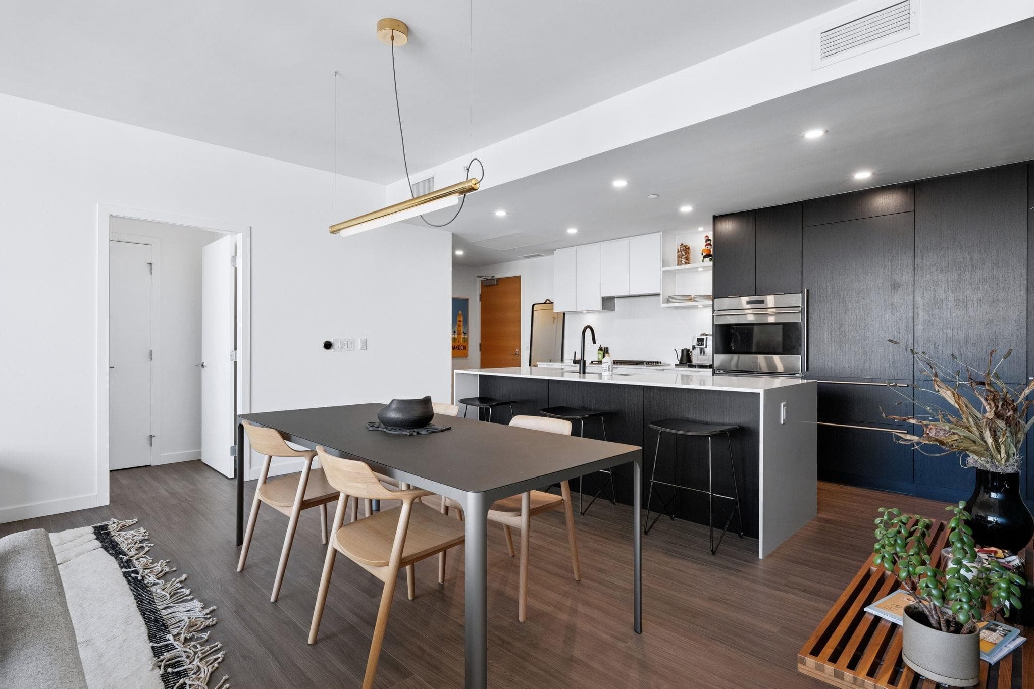 802 - 210 E 5th Avenue, Vancouver, V5T 0K1 — photo 2