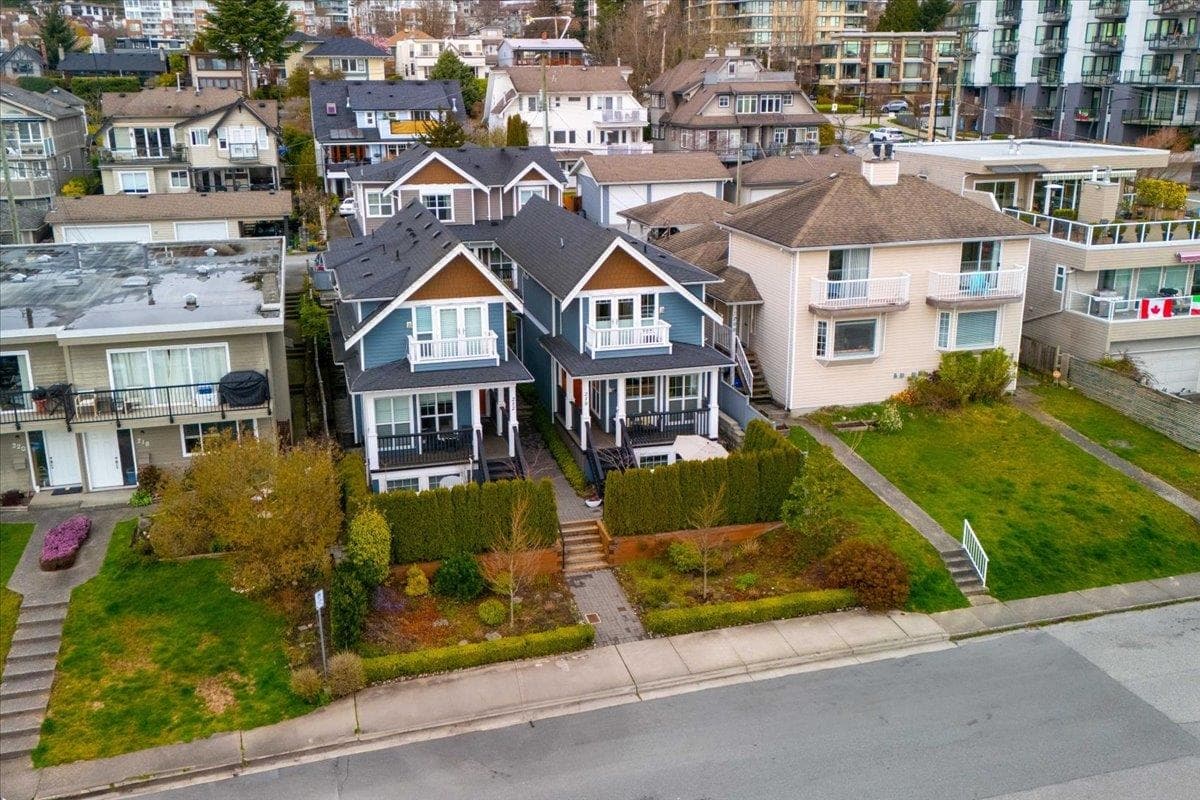 210 W 5th Street, North Vancouver