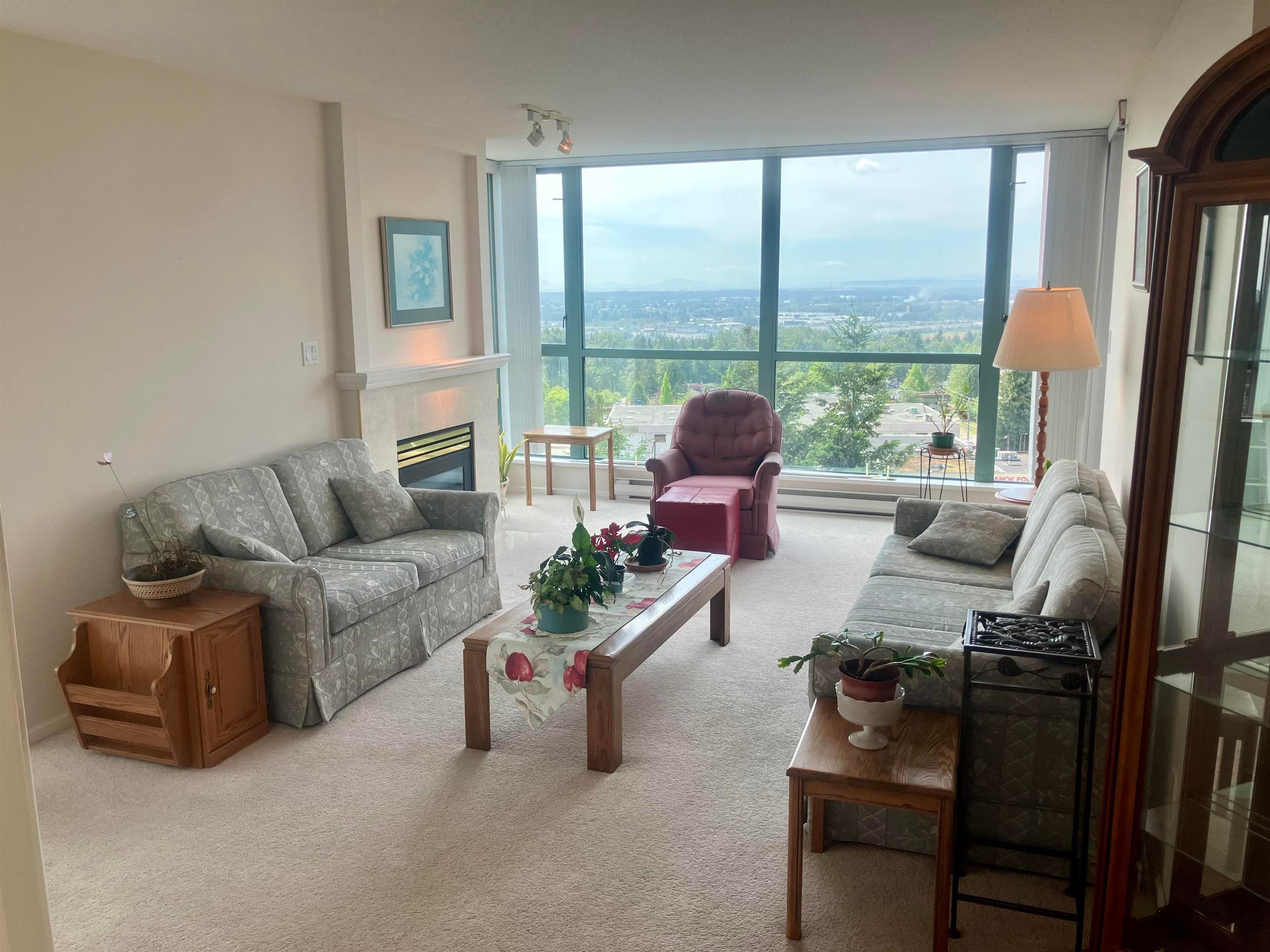 906 - 6622 Southoaks Crescent, Burnaby