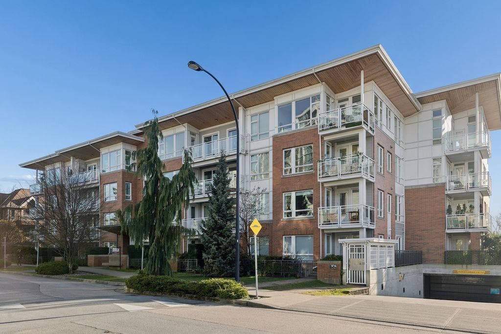 207 - 217 W 8th Street, North Vancouver