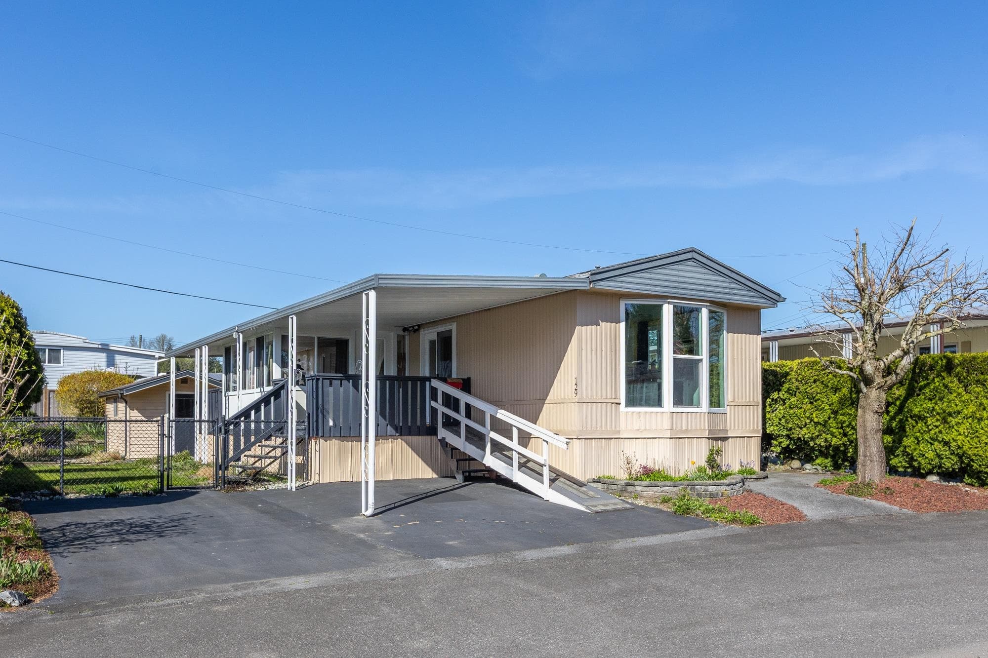 129 - 27111 0 Avenue, Langley