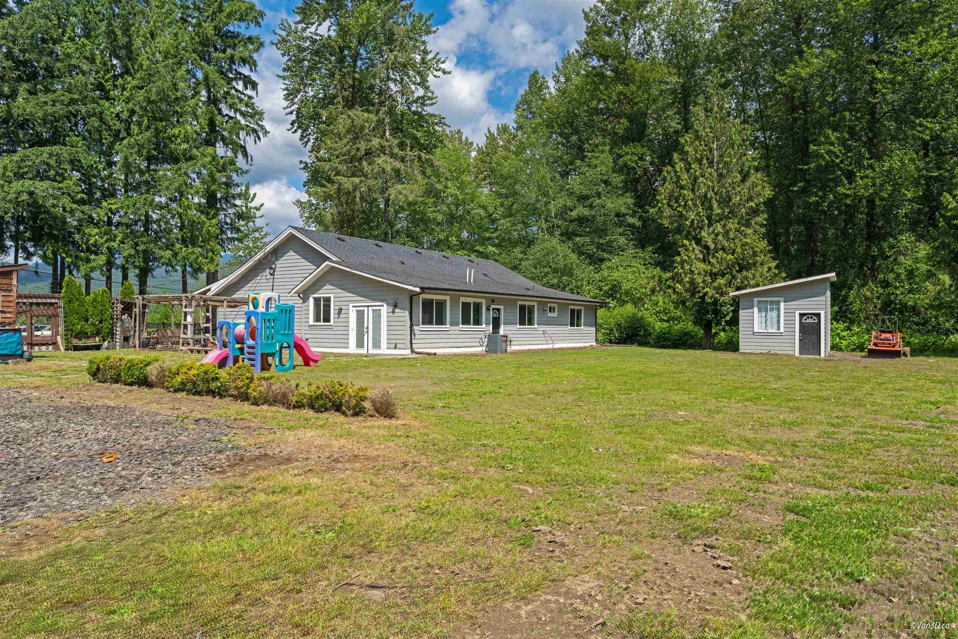 22288 136 Avenue, Maple Ridge, V4R 2P7 — photo 4
