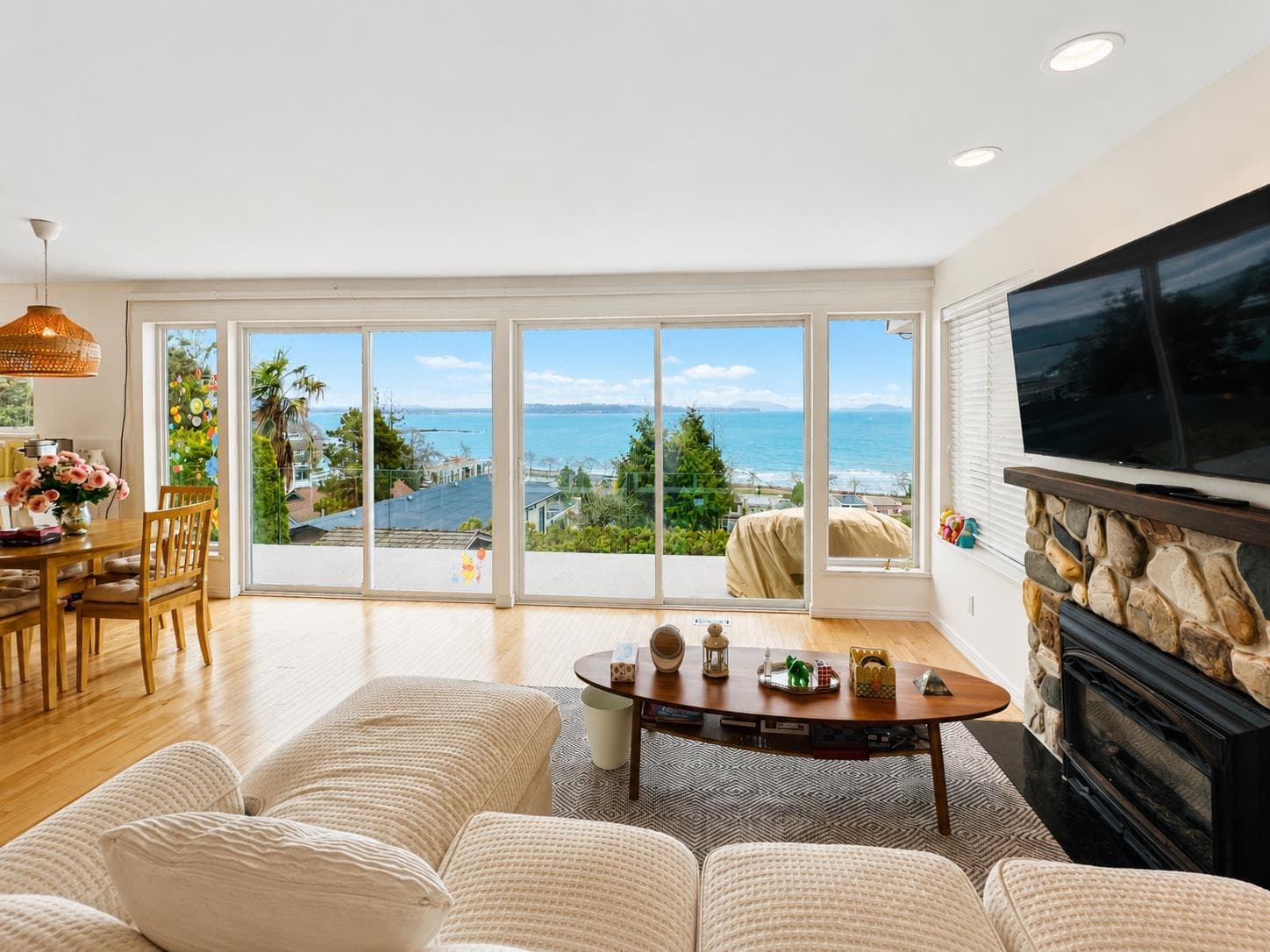 14748 Upper Roper Avenue, White Rock, V4B 2C9 — photo 2