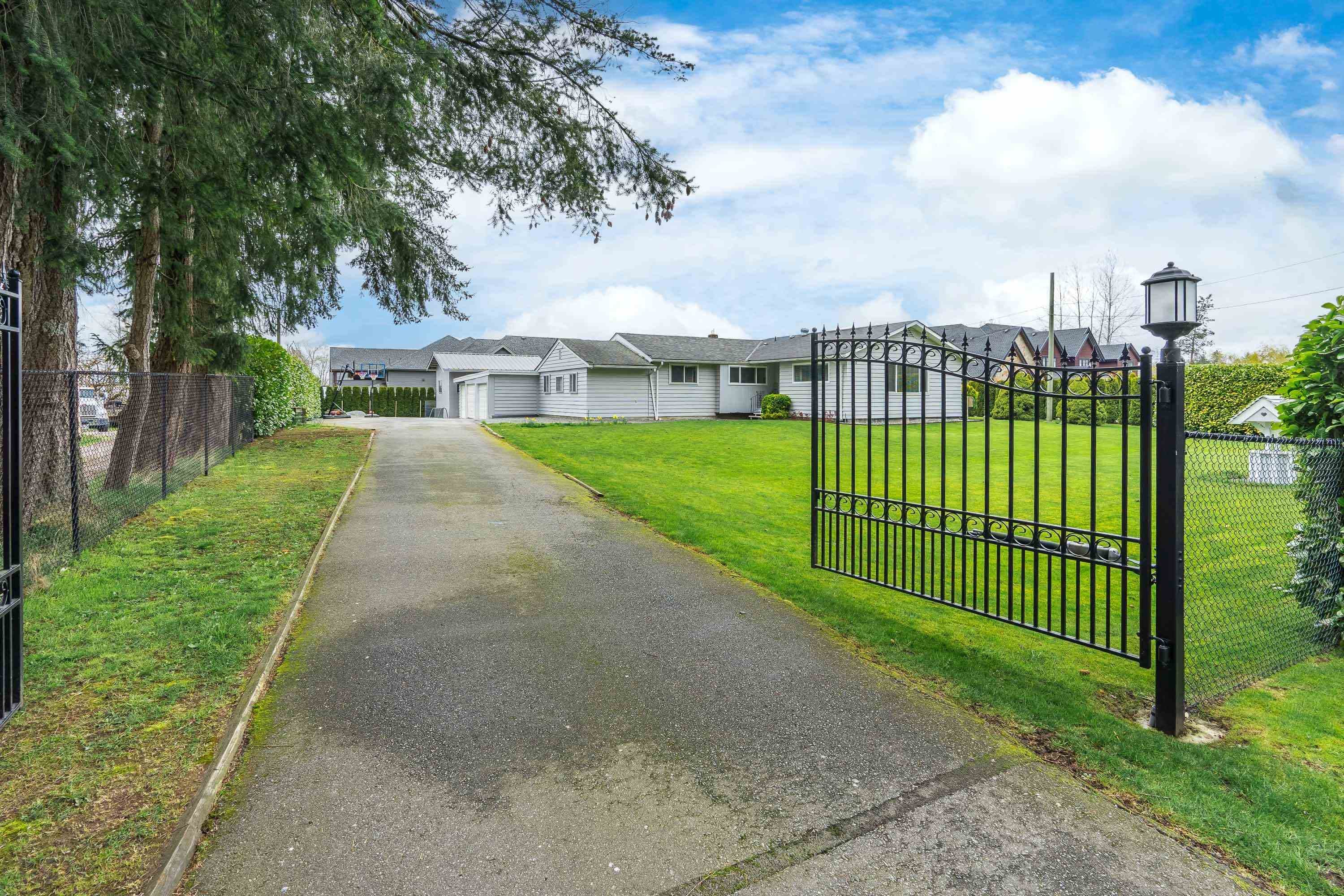 1361 200 Street, Langley, V2Z 1W5 — photo 2