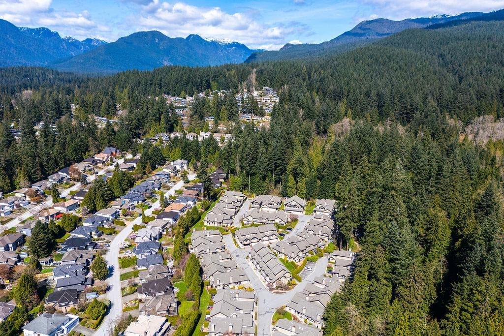 29 - 1550 Larkhall Crescent, North Vancouver