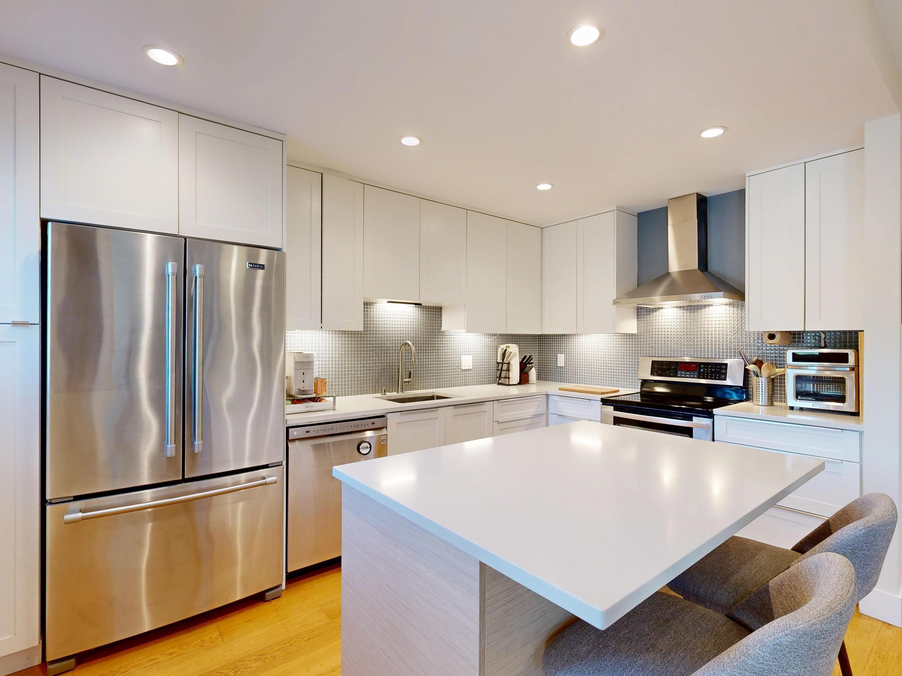 304 - 1528 Bowser Avenue, North Vancouver