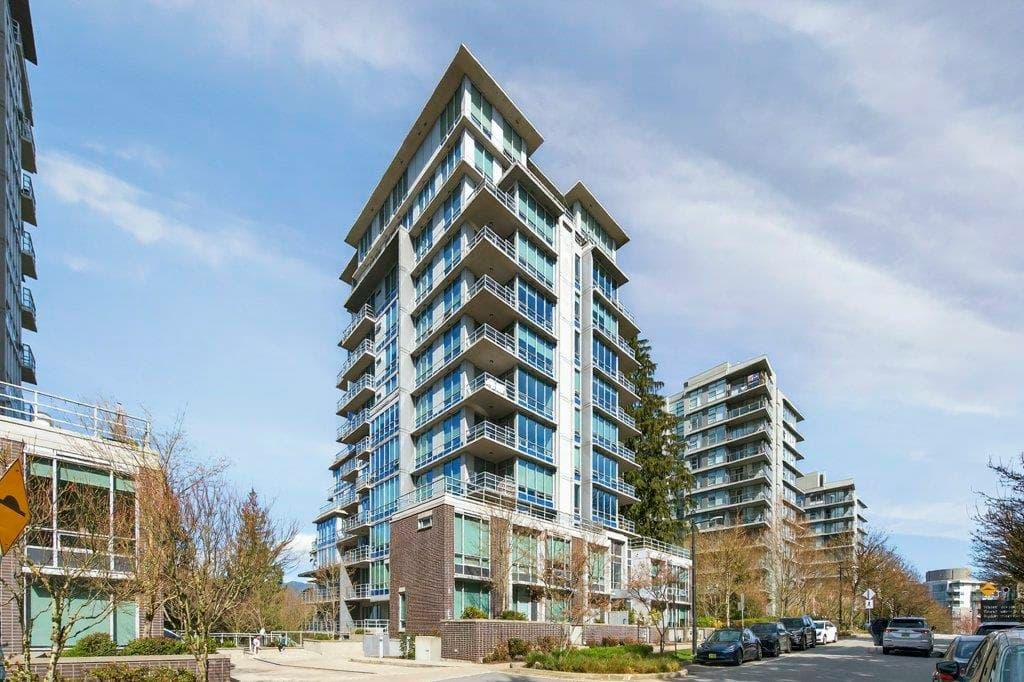 210 - 9080 University Crescent, Burnaby