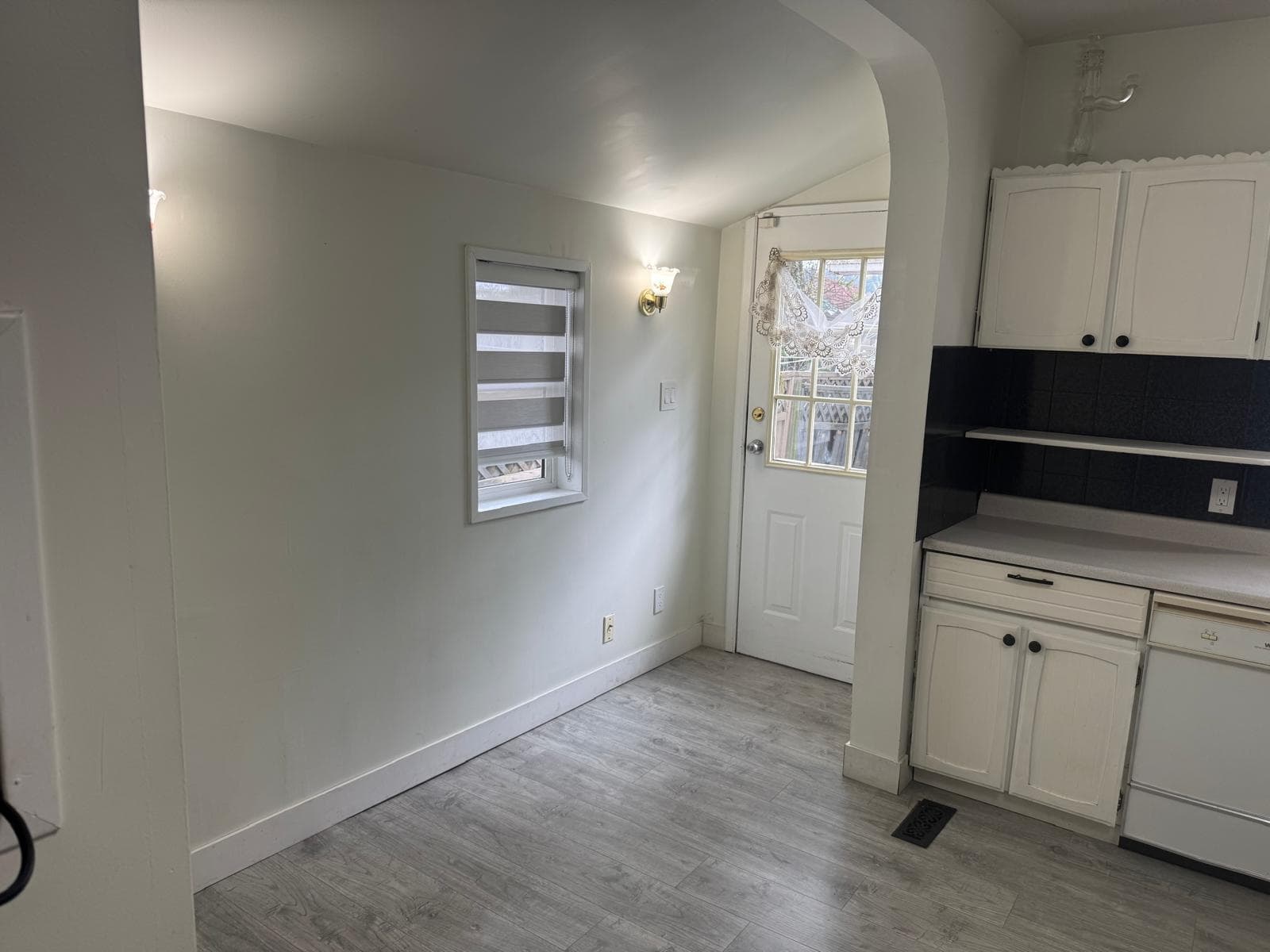 11332 124 Street, Surrey, V3V 4V4 — photo 3