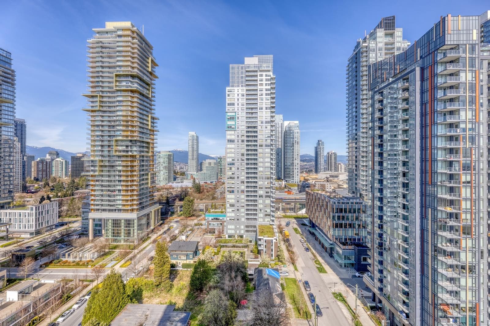 1801 - 6463 Silver Avenue, Burnaby, V5H 0K4 — photo 2