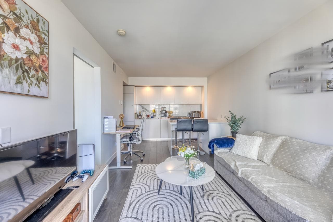 1801 - 6463 Silver Avenue, Burnaby, V5H 0K4 — photo 5