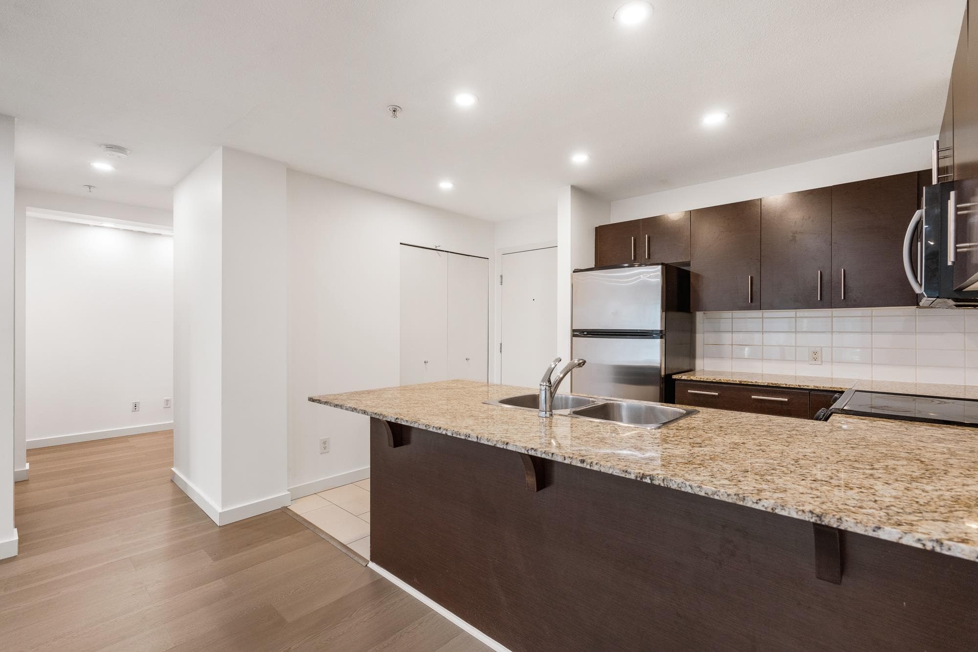 215 - 11665 Haney Bypass, Maple Ridge, V2X 8W9 — photo 4