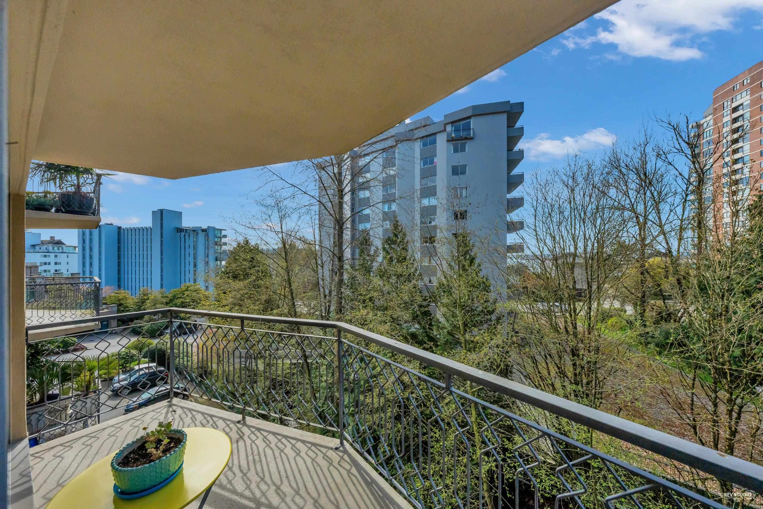404 - 1930 Marine Drive, West Vancouver