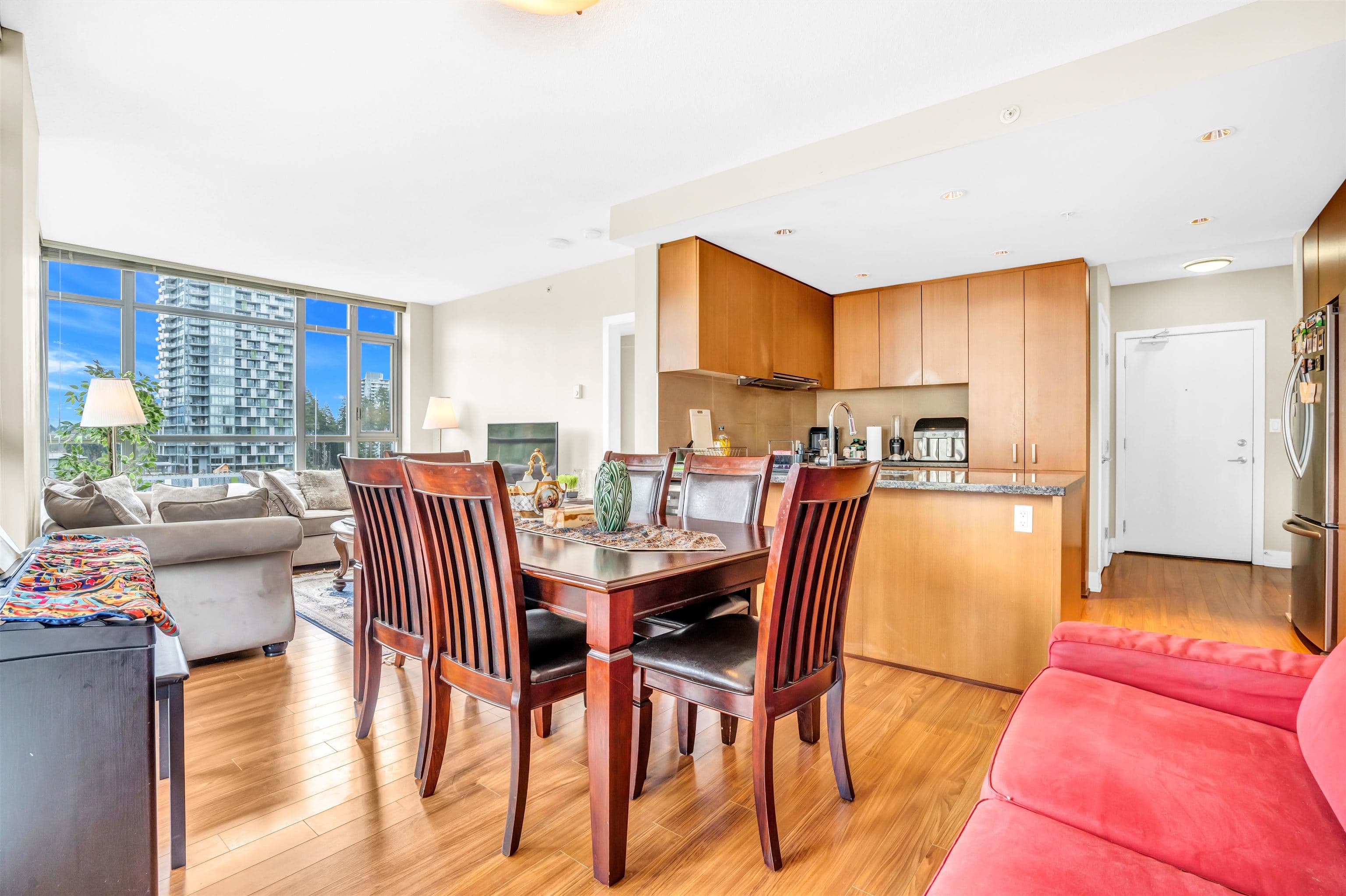 1003 - 3008 Glen Drive, Coquitlam
