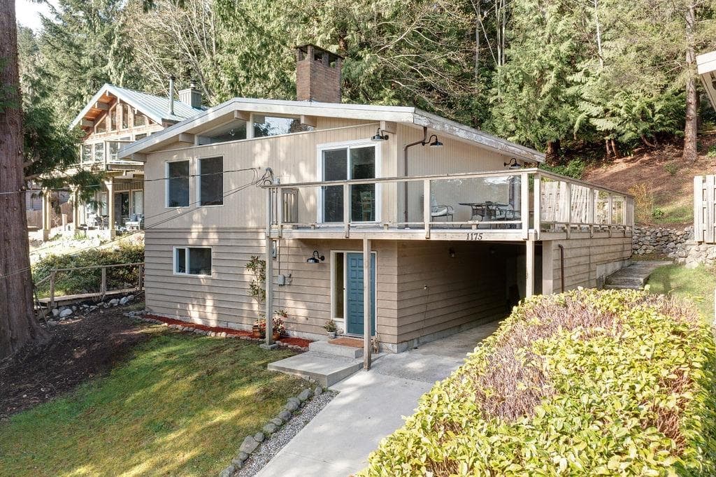1175 Marine Drive, Gibsons