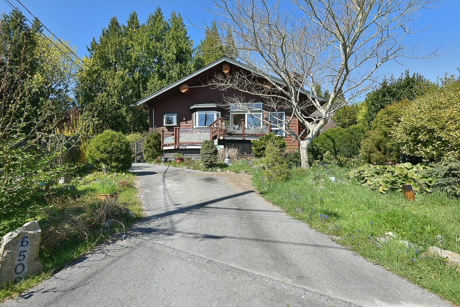 6508 Lynnwood Court, Sechelt