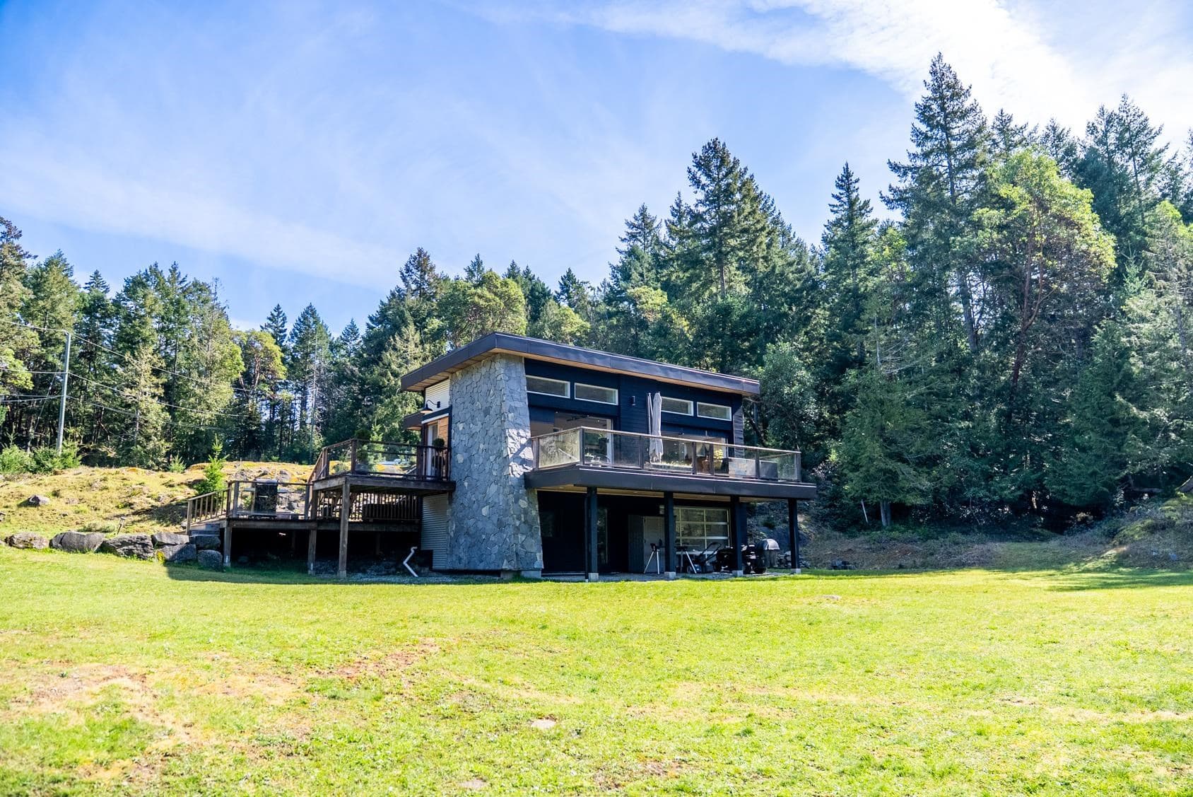 5582 Hooson Road, Pender Island