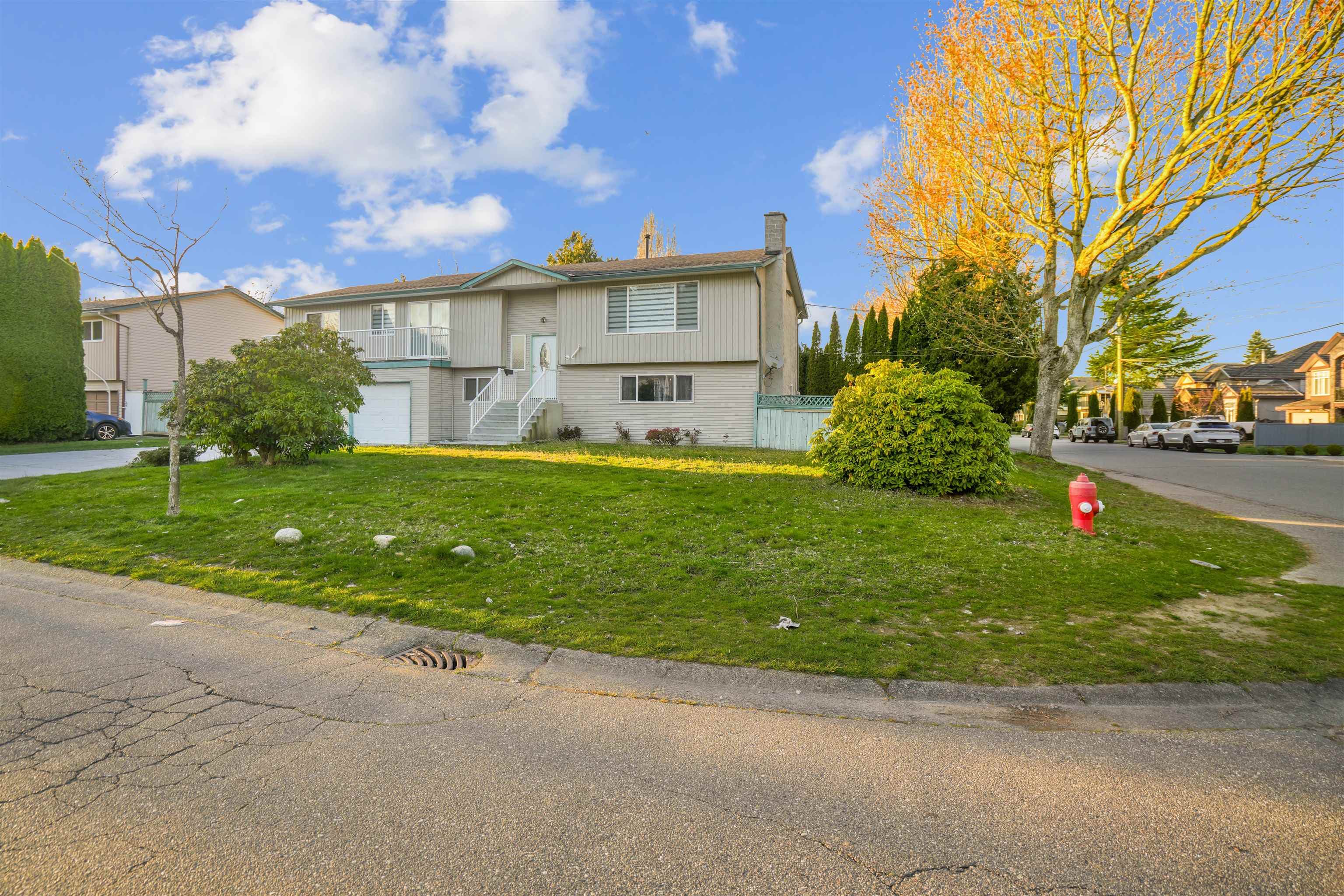 12987 62 Avenue, Surrey, V3X 2E9 — photo 2