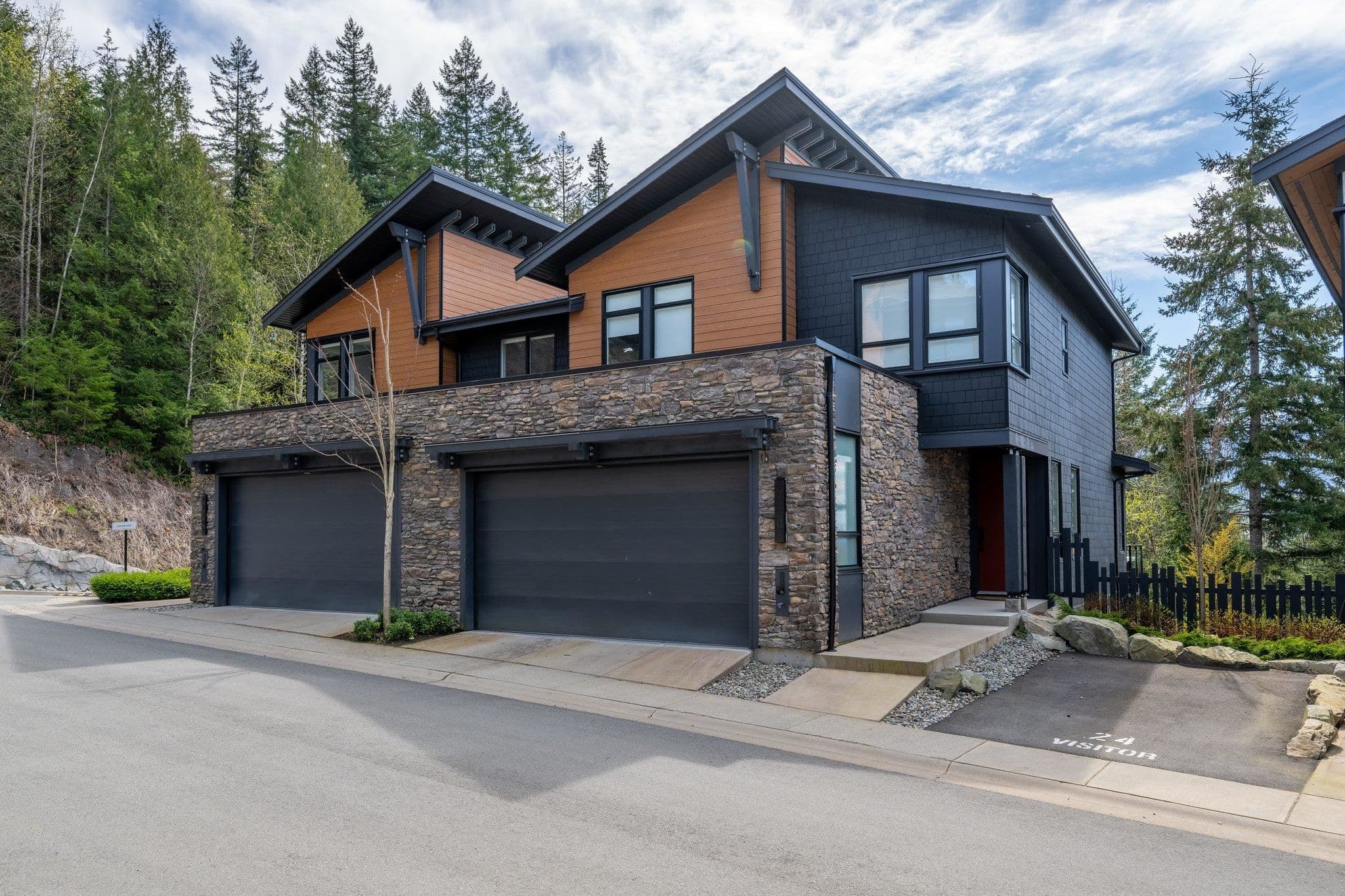 41203 Highline Place, Squamish