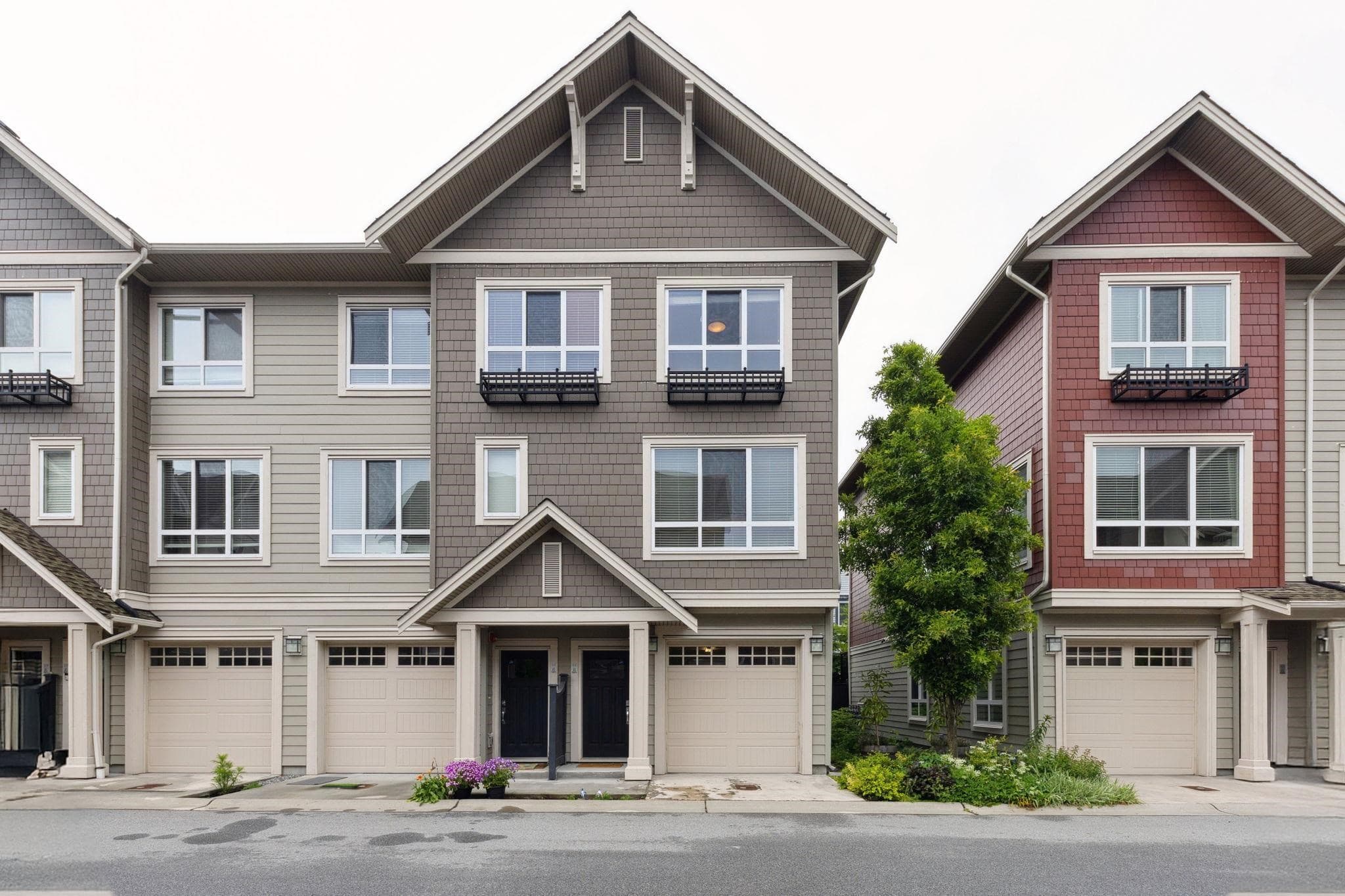 511 - 4688 Hawk Lane, Delta — sold