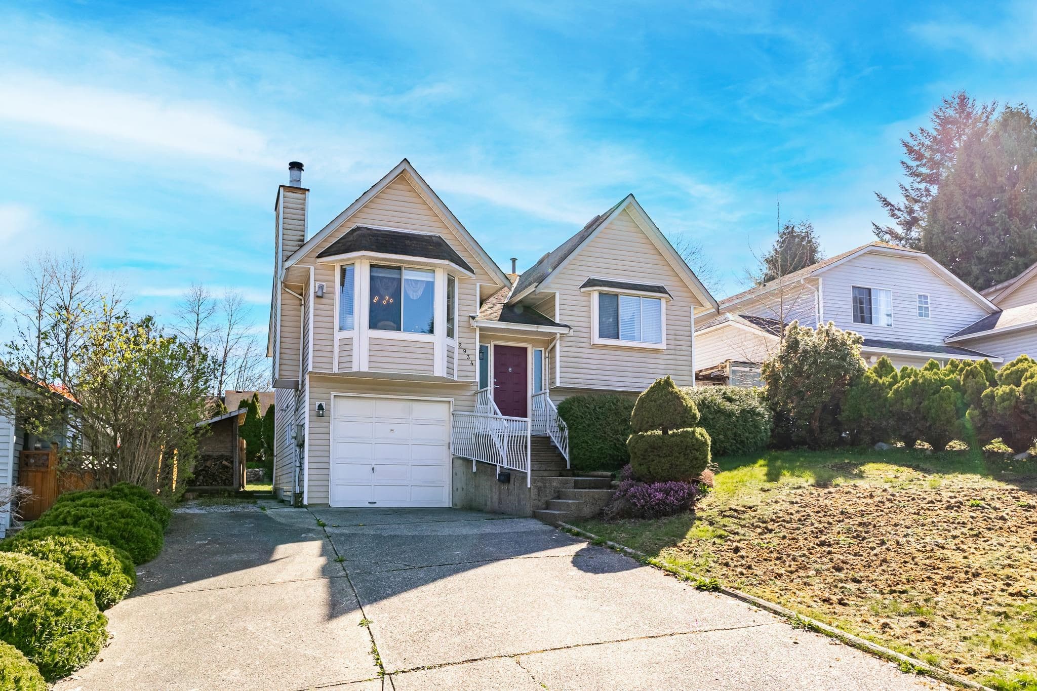 2934 Heckbert Place, Coquitlam, V3C 5B2 — photo 2