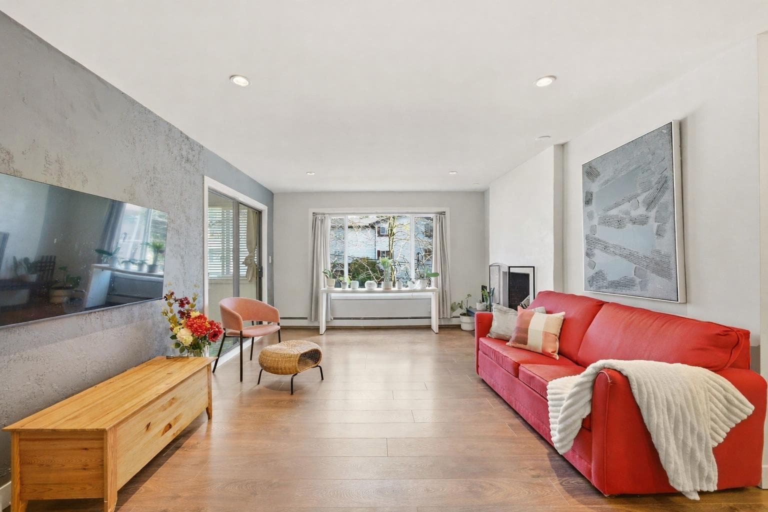 301 - 1381 Martin Street, White Rock