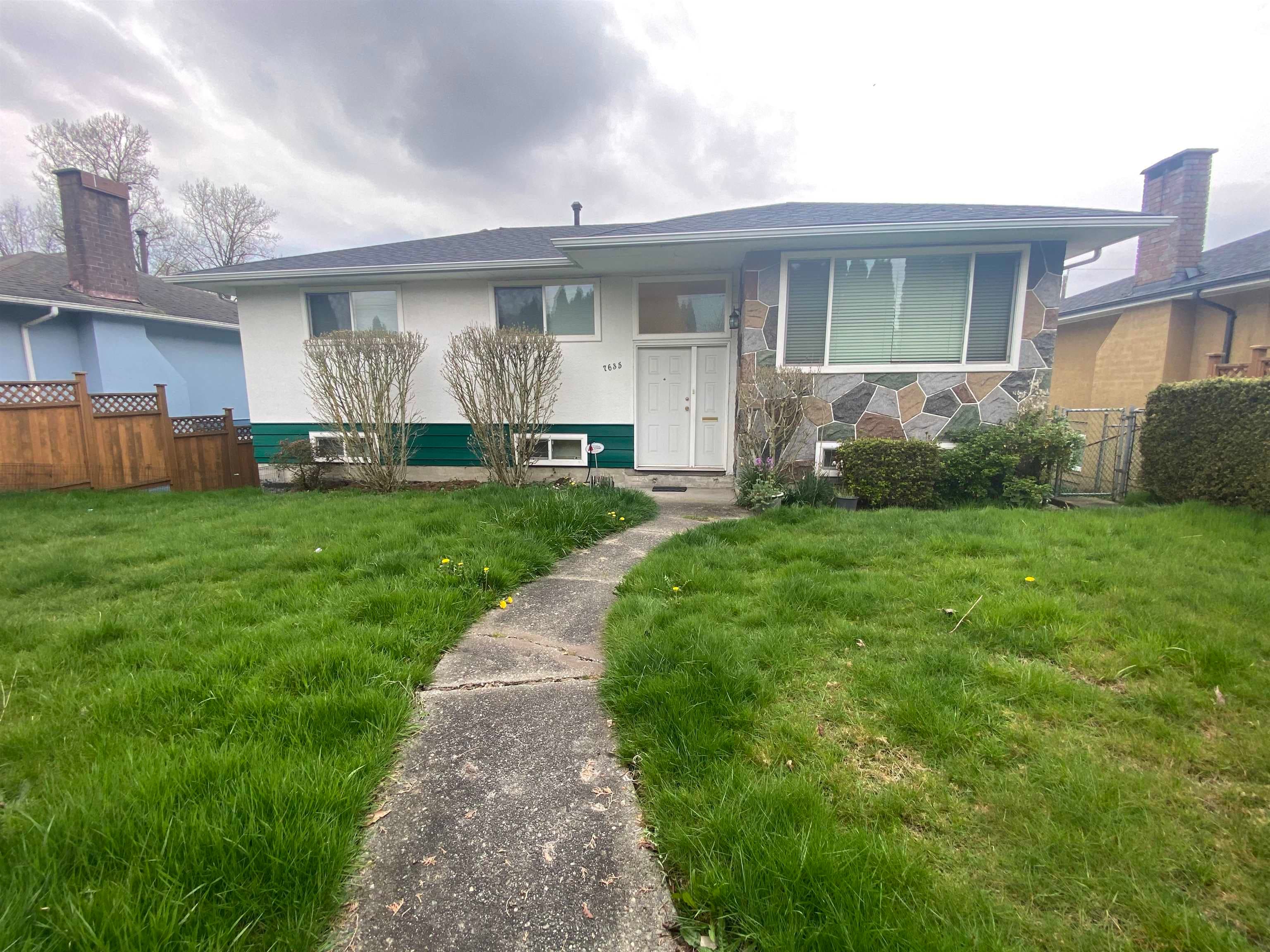 7635 10th Avenue, Burnaby, V3N 2S1 — photo 2