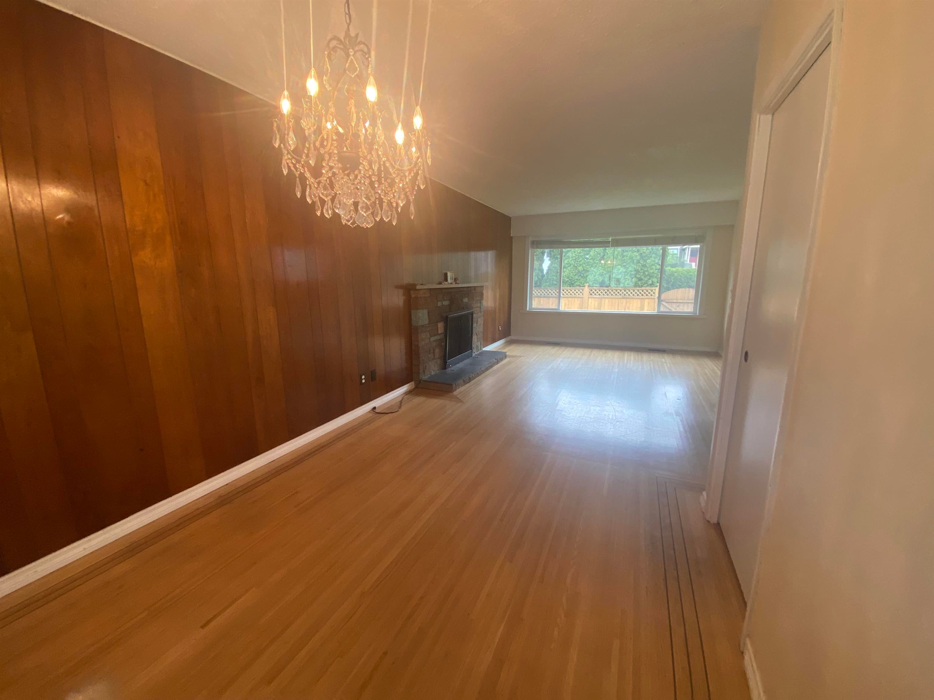 7635 10th Avenue, Burnaby, V3N 2S1 — photo 4