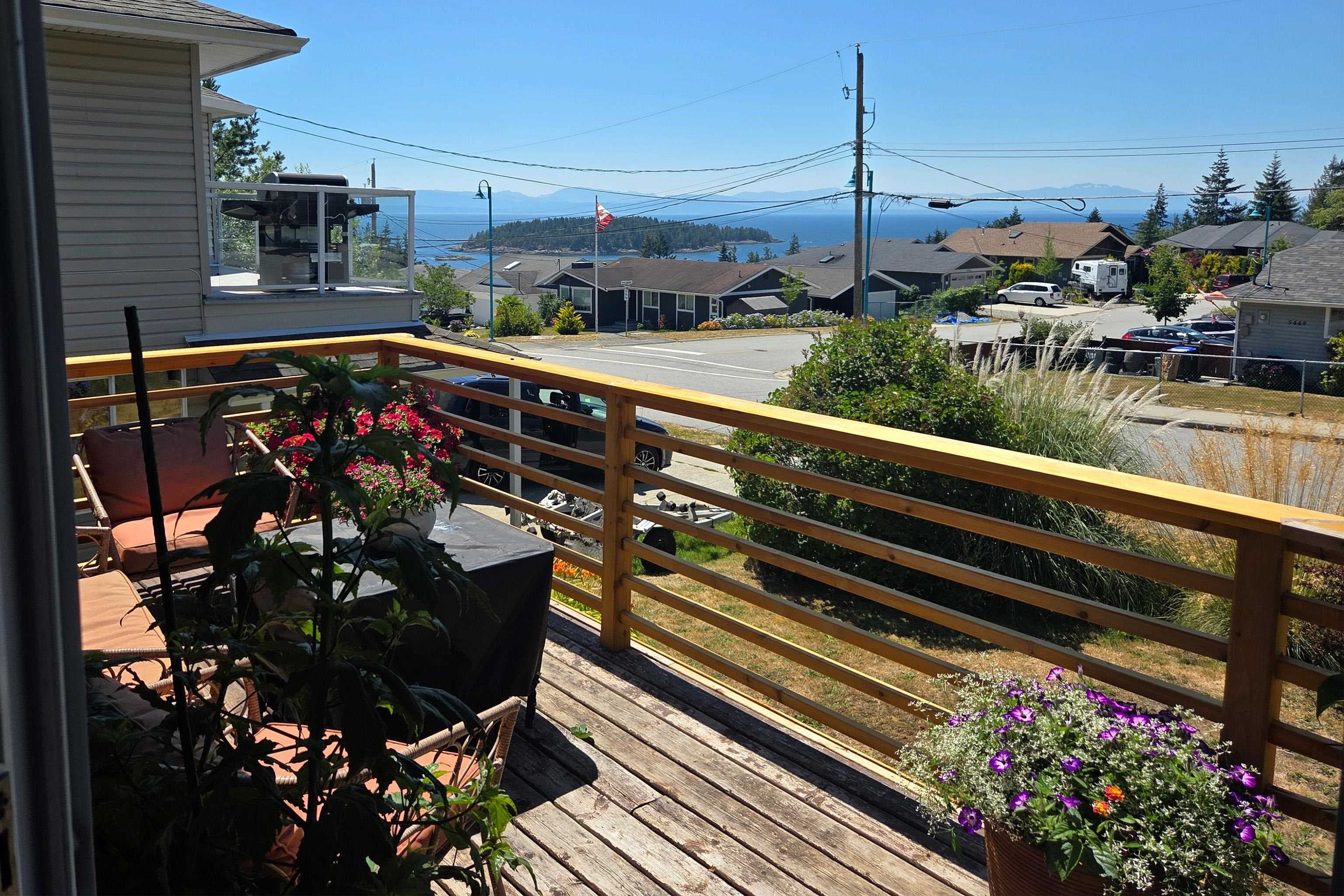 5448 Kensington Road, Sechelt, V7Z 0N9 — photo 2